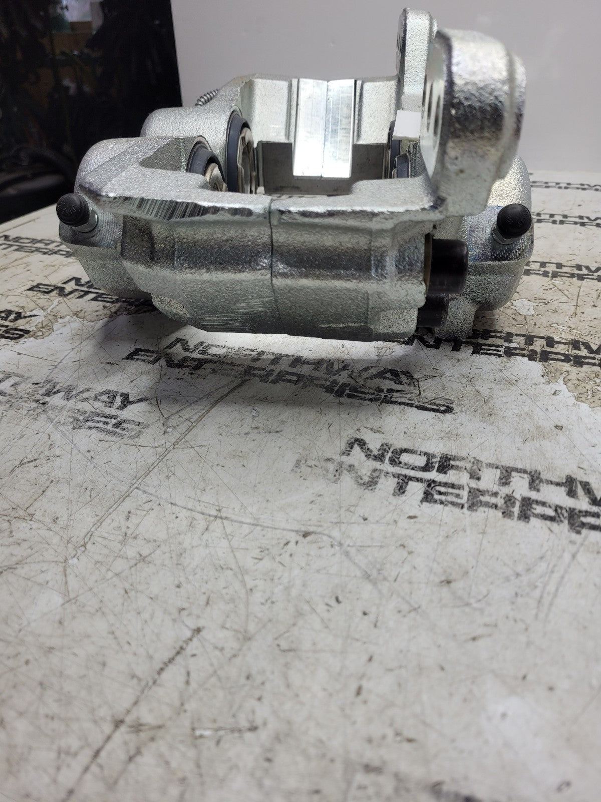 NEW 4221468C91 Brake Caliper (CALIPER ONLY NO OTHER PARTS INCLUDED)