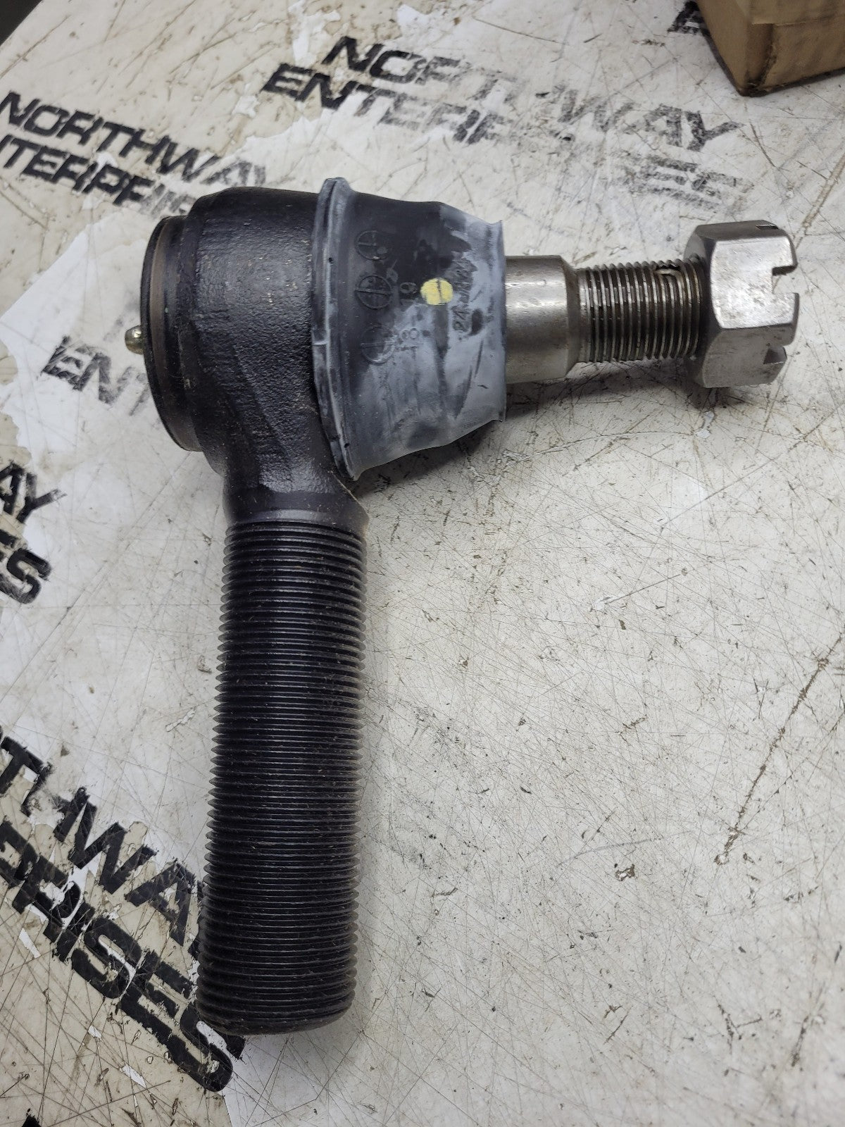 NEW LH Tie Rod End Part# 6073380010, 6073380910 - 462.ES4601L MBA-6073380910