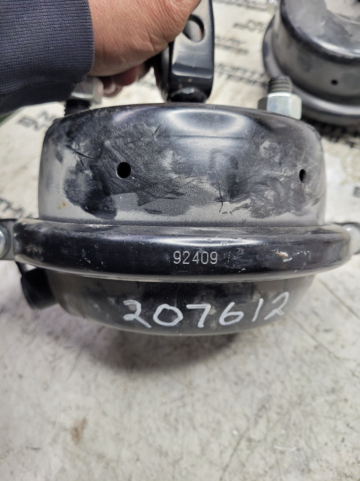 NEW K058691 T-24 BENDIX BRAKE CHAMBER