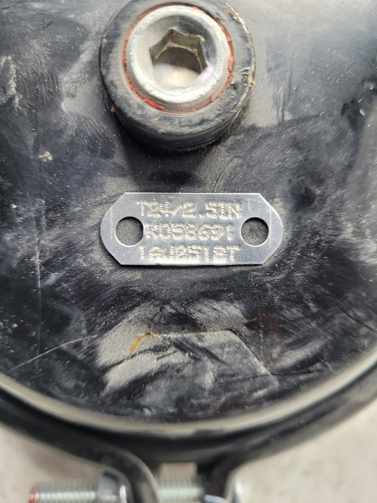 NEW K058691 T-24 BENDIX BRAKE CHAMBER