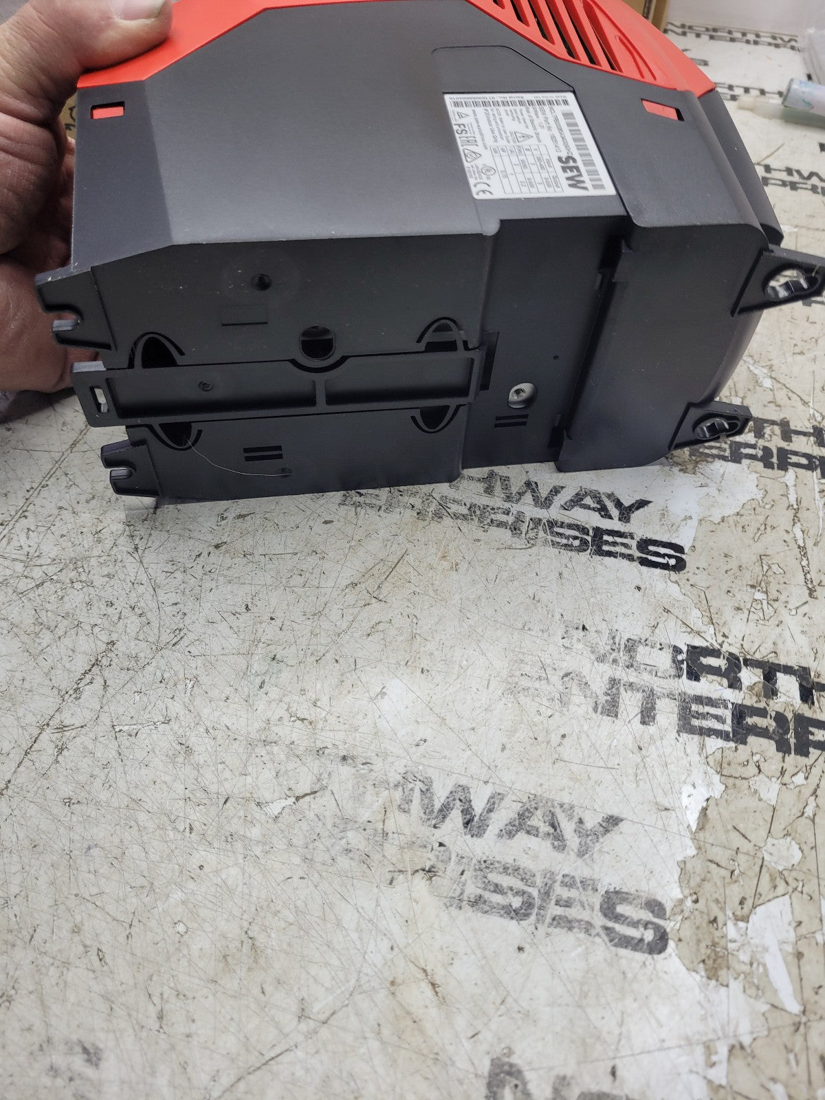 NEW SEW 18251412 MCLTPB00085A3400 MOVITRAC LTP B Drive 0.75kW 60HZ