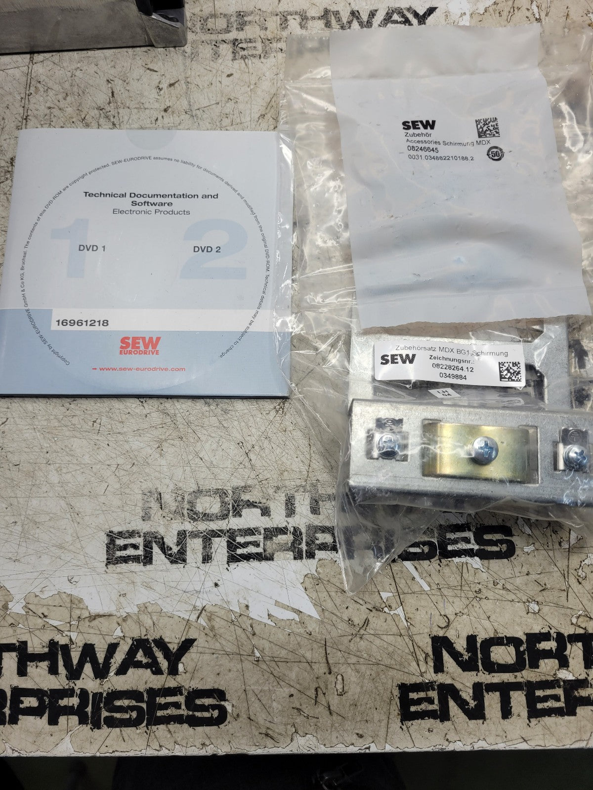 NEW SEW INVERTER MDX61B0022-5A3-4-00 2,2KW 8279586 MDX61B-00
