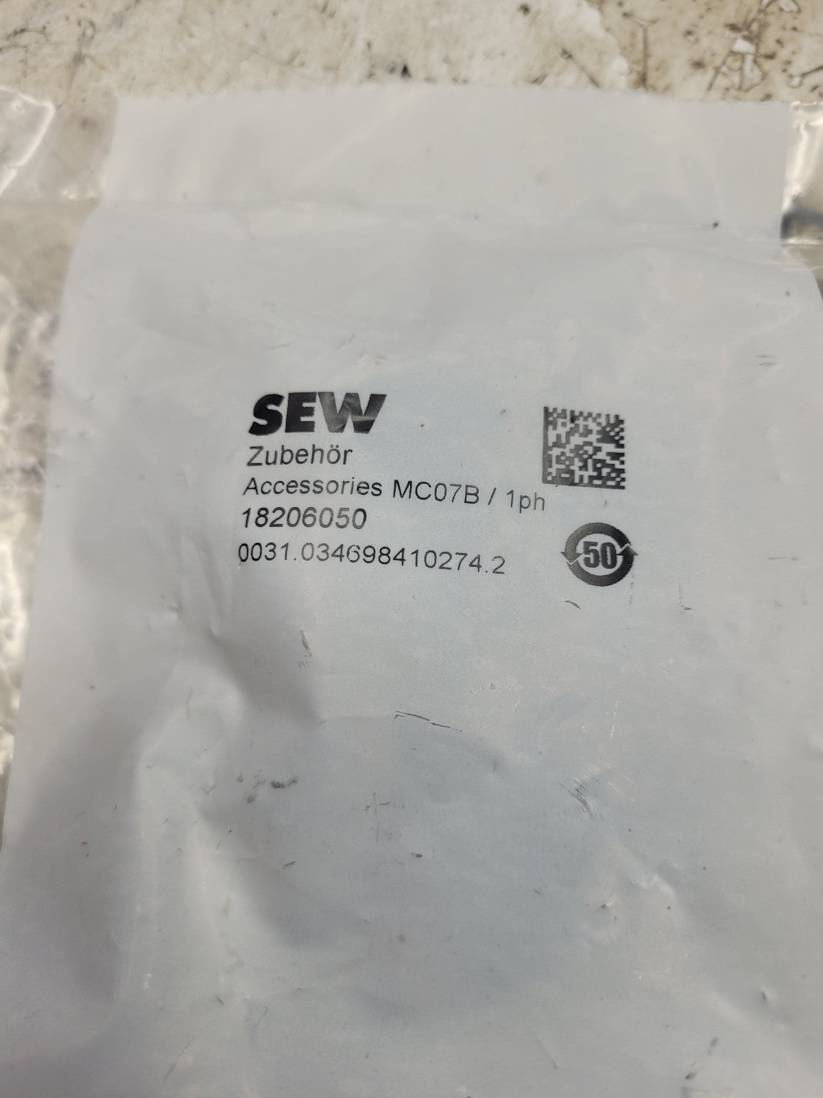 NEW SEW Eurodrive Movitrac MC07B0004-2B1-4-00 Converter MC07B00042B1400