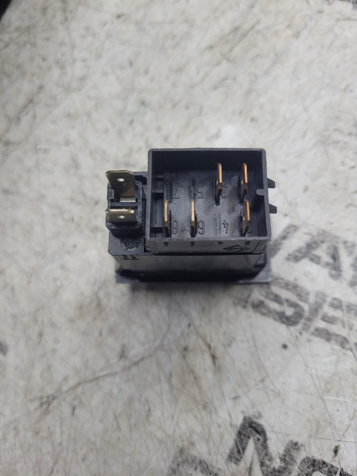 NEW E12587311 12587311 EUCLID SWITCH