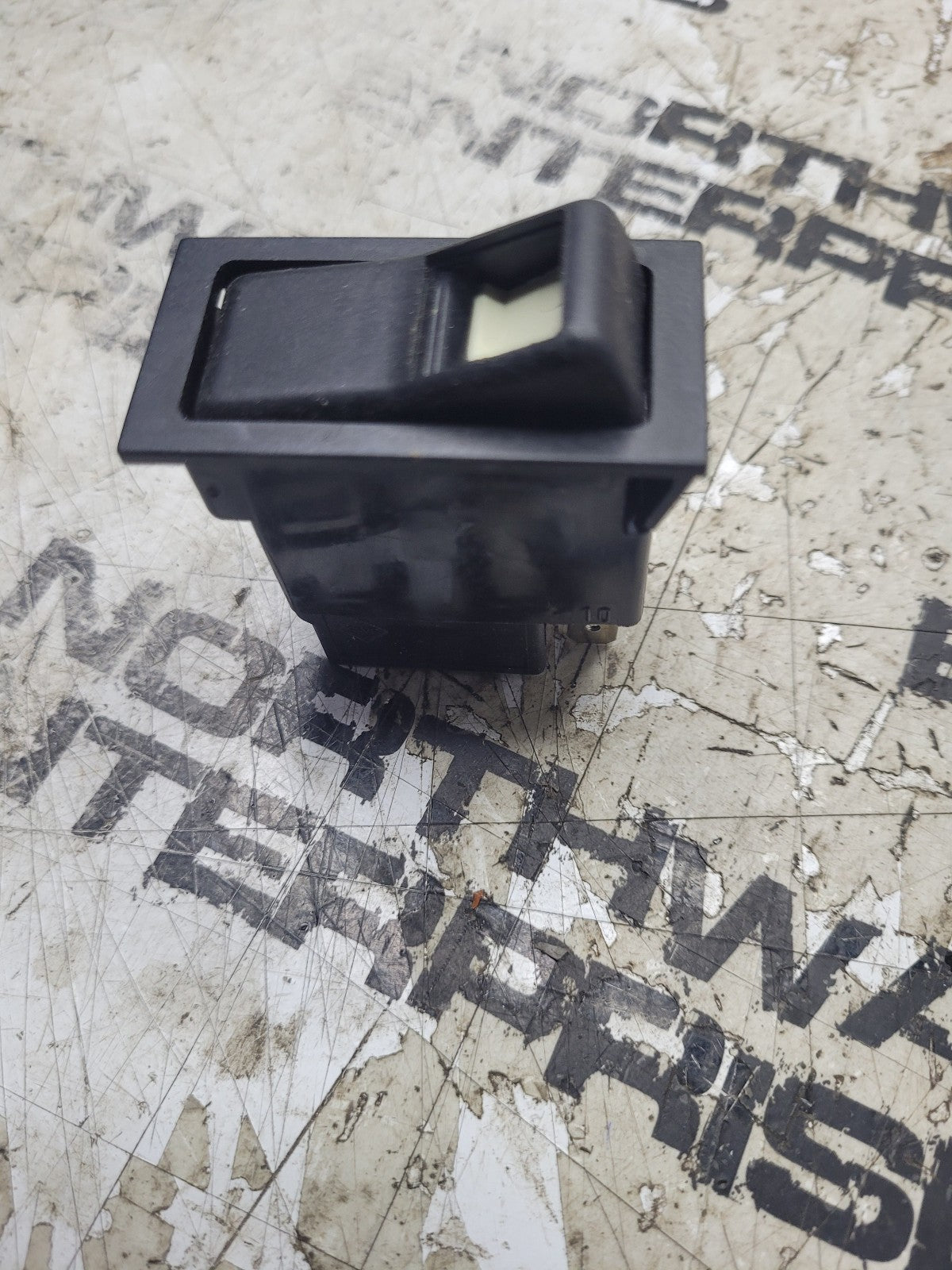 NEW E12587313 12587313 SWITCH