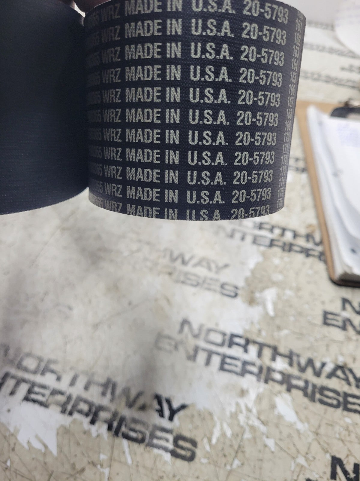 NEW CUMMINS 3090365 Replacement belt 20-5793 E12595769