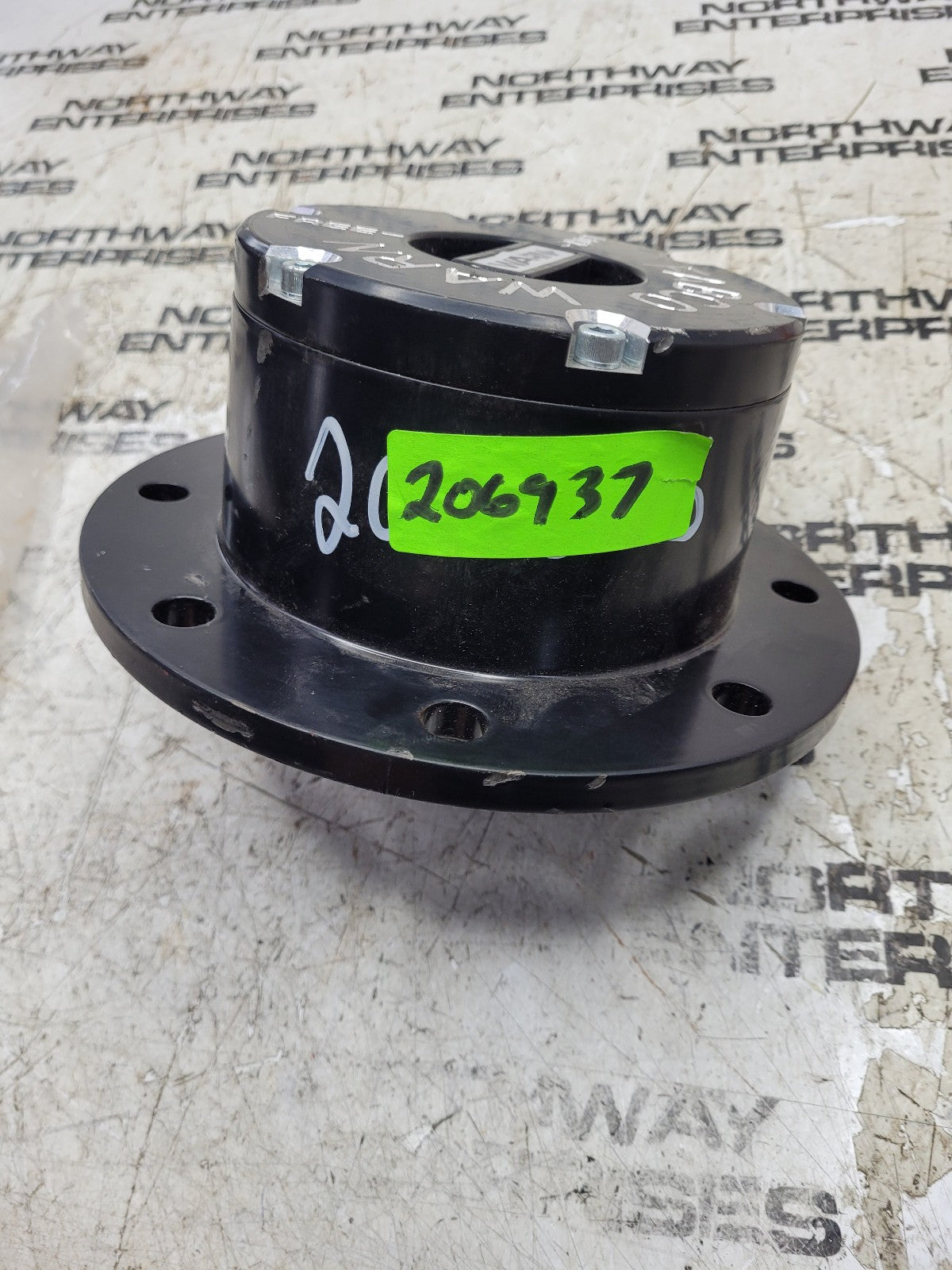 FABCO WARN LOCKING HUB PLN ENC UNITISED WHEEL HUB BH17