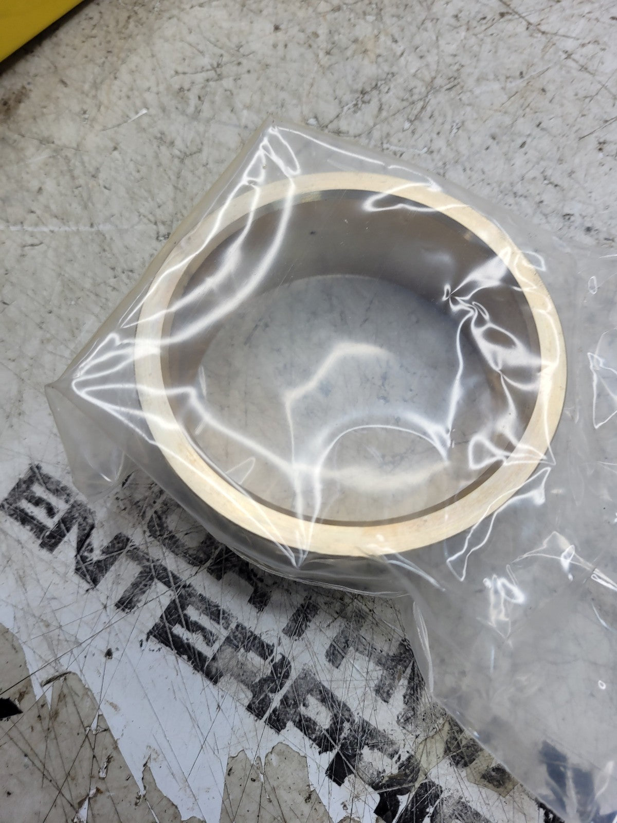 NEW OLD STOCK 3120-00-835-4184 9756-17 BUSHING SLEEVE UNCERTIFIED AS IS