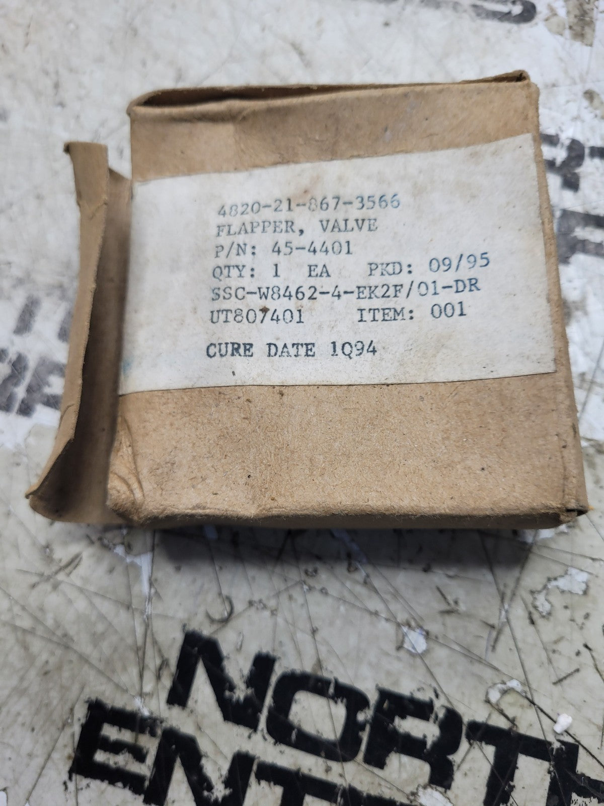 NEW OLD STOCK 4820-21-867-3566 FLAPPER VALVE 45-4401 UNCERTIFIED AS IS