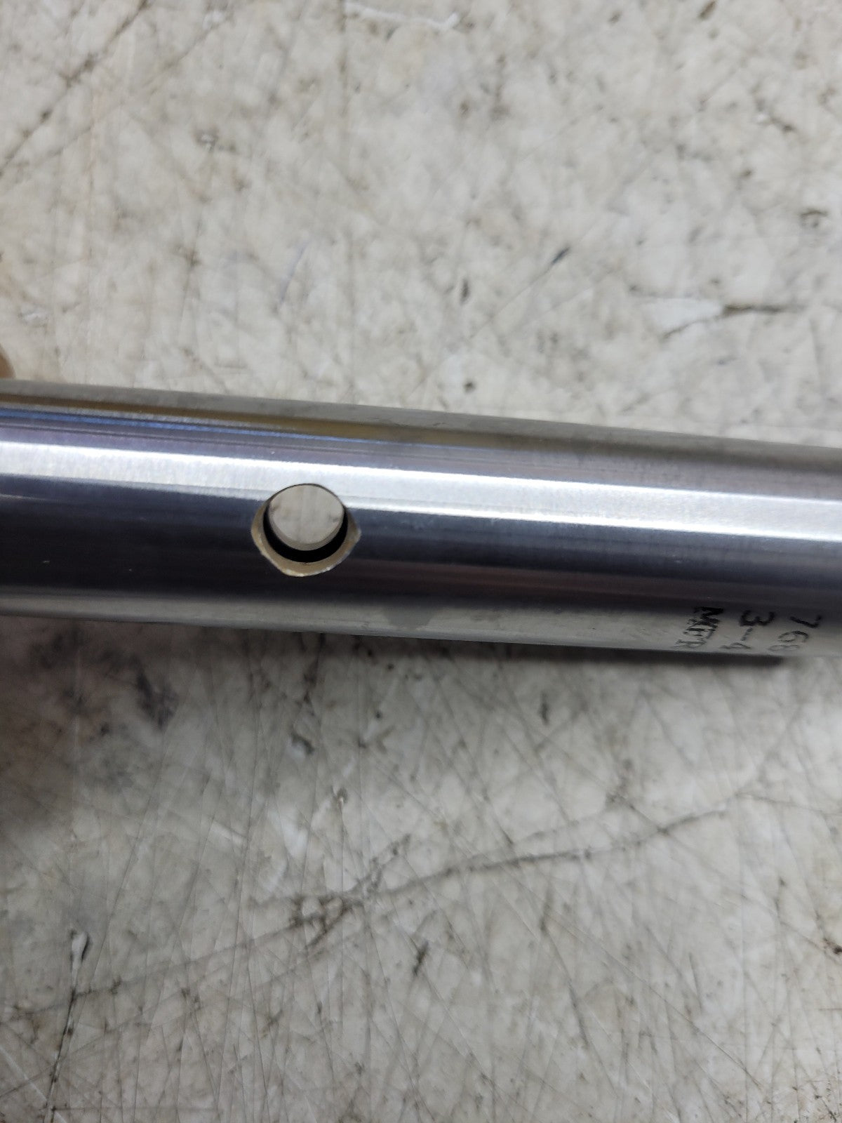 NEW OLD STOCK FSCM 34374 PIN TRUNION NOSE 3-41680-1