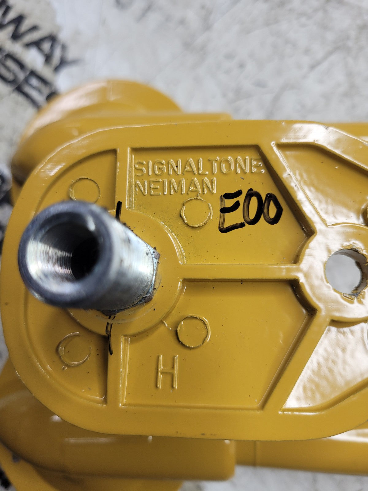 NEW E4037832 HORN 4037832 SIGNALTONE NEIMAN HORN