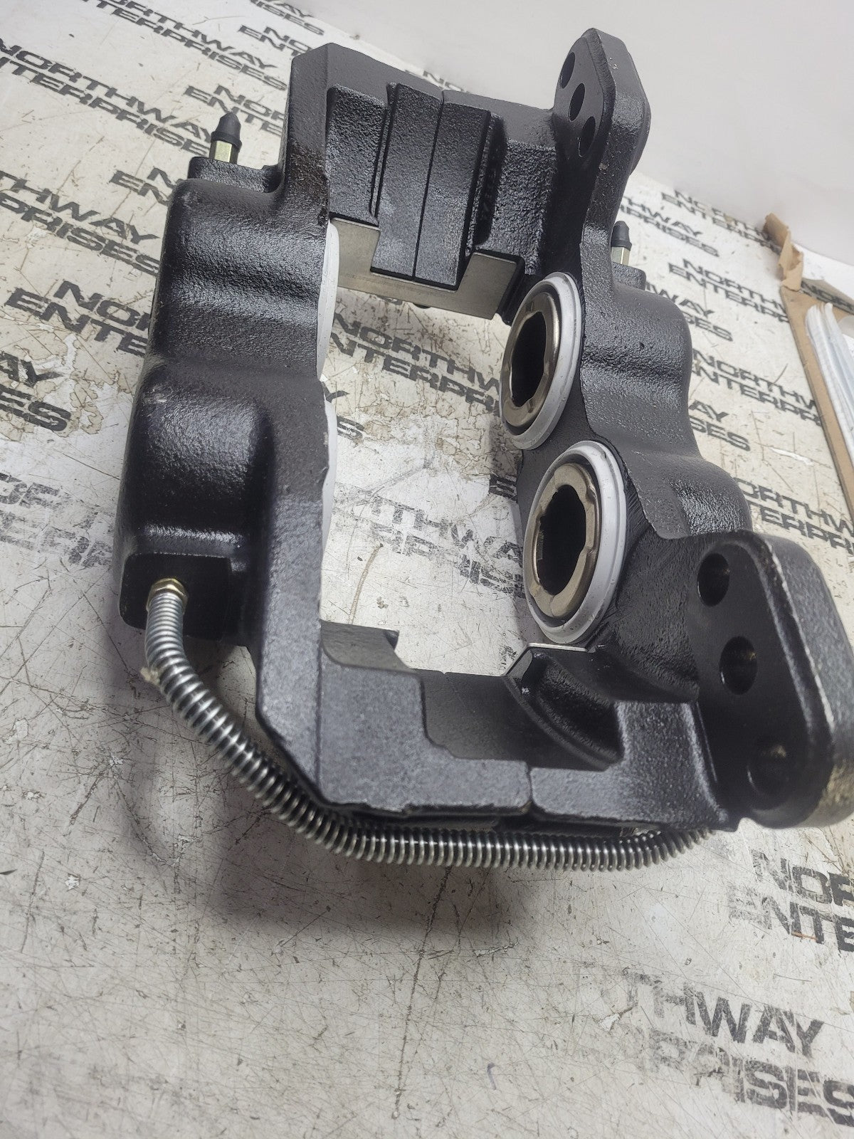 NEW CALIPER, REMAN LH FRT/RH RR, 5011304R91