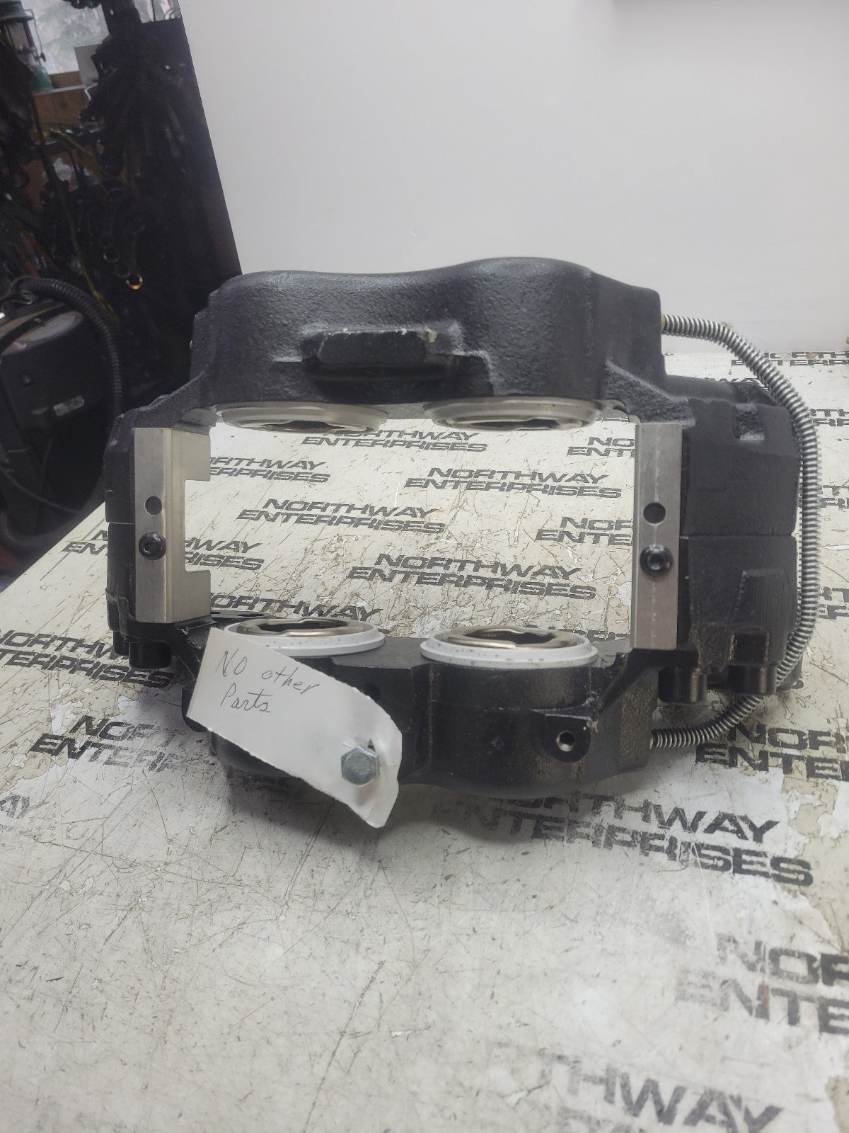 NEW CALIPER, REMAN LH FRT/RH RR, 5011304R91