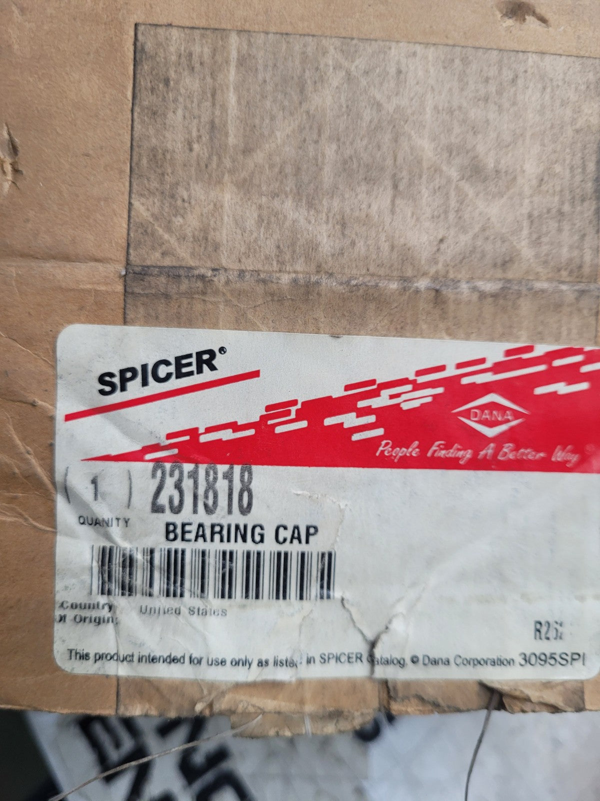 NEW Dana Spicer Bearing Cap P/N: 231818