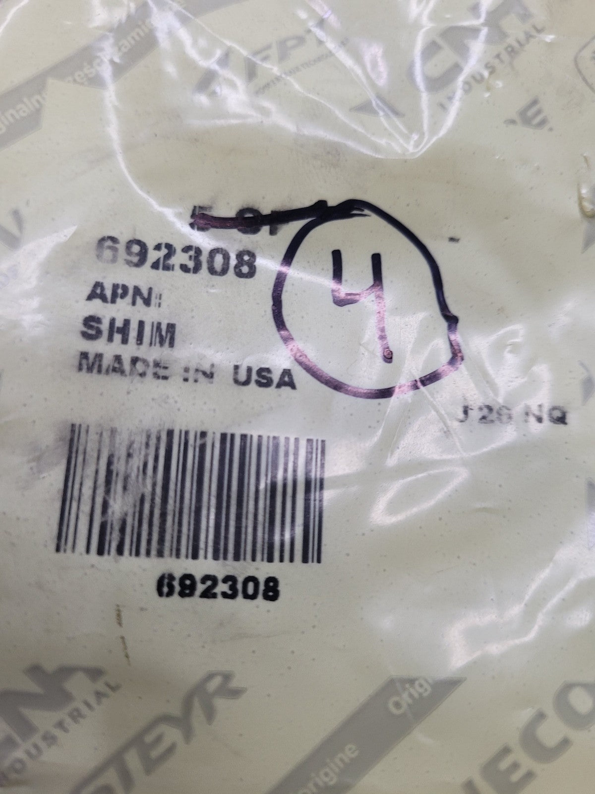 NEW PACK OF 4 SHIMS CNH 692308