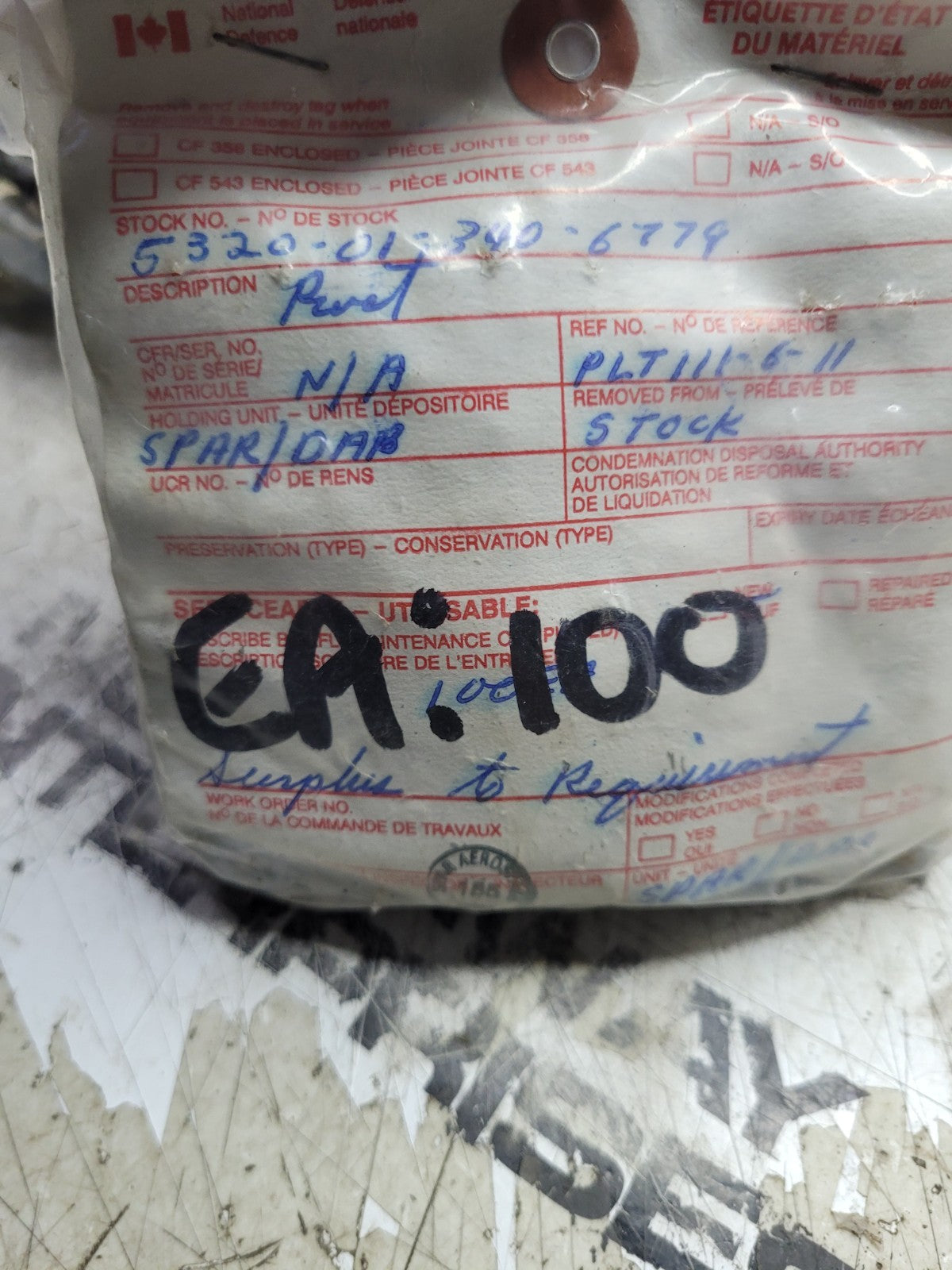NEW OLD STOCK LOT OF 250 RIVETS 5320-01-340-6779 PLT111-6-11