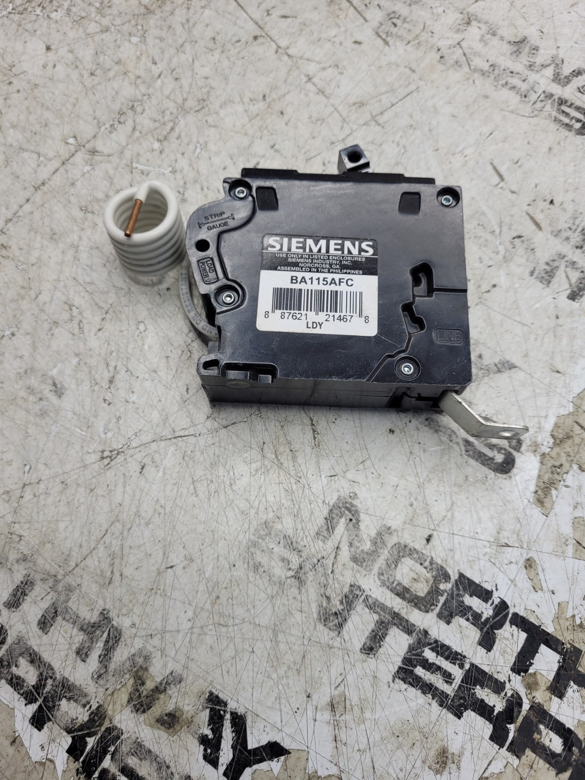 NEW BA115AFC - Siemens - 15 Amp AFCI Circuit Breaker Bolt-On - 15 Amp - 1 Pole