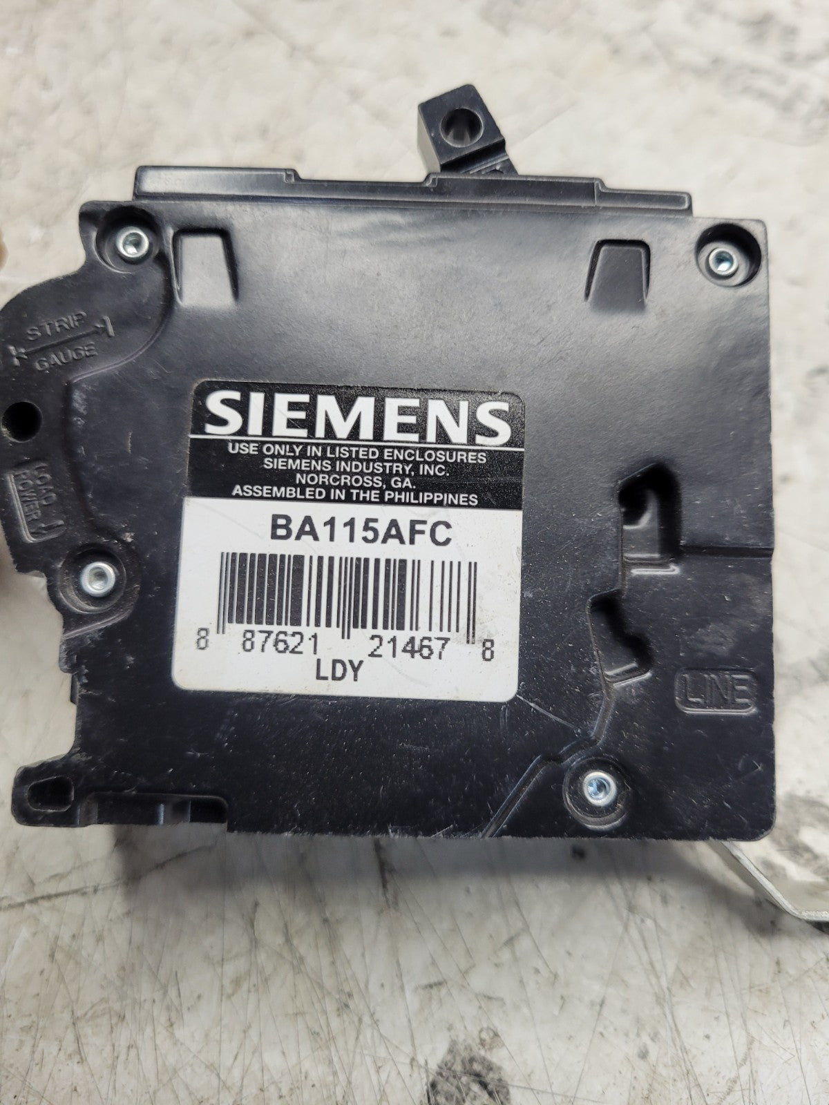 NEW BA115AFC - Siemens - 15 Amp AFCI Circuit Breaker Bolt-On - 15 Amp - 1 Pole