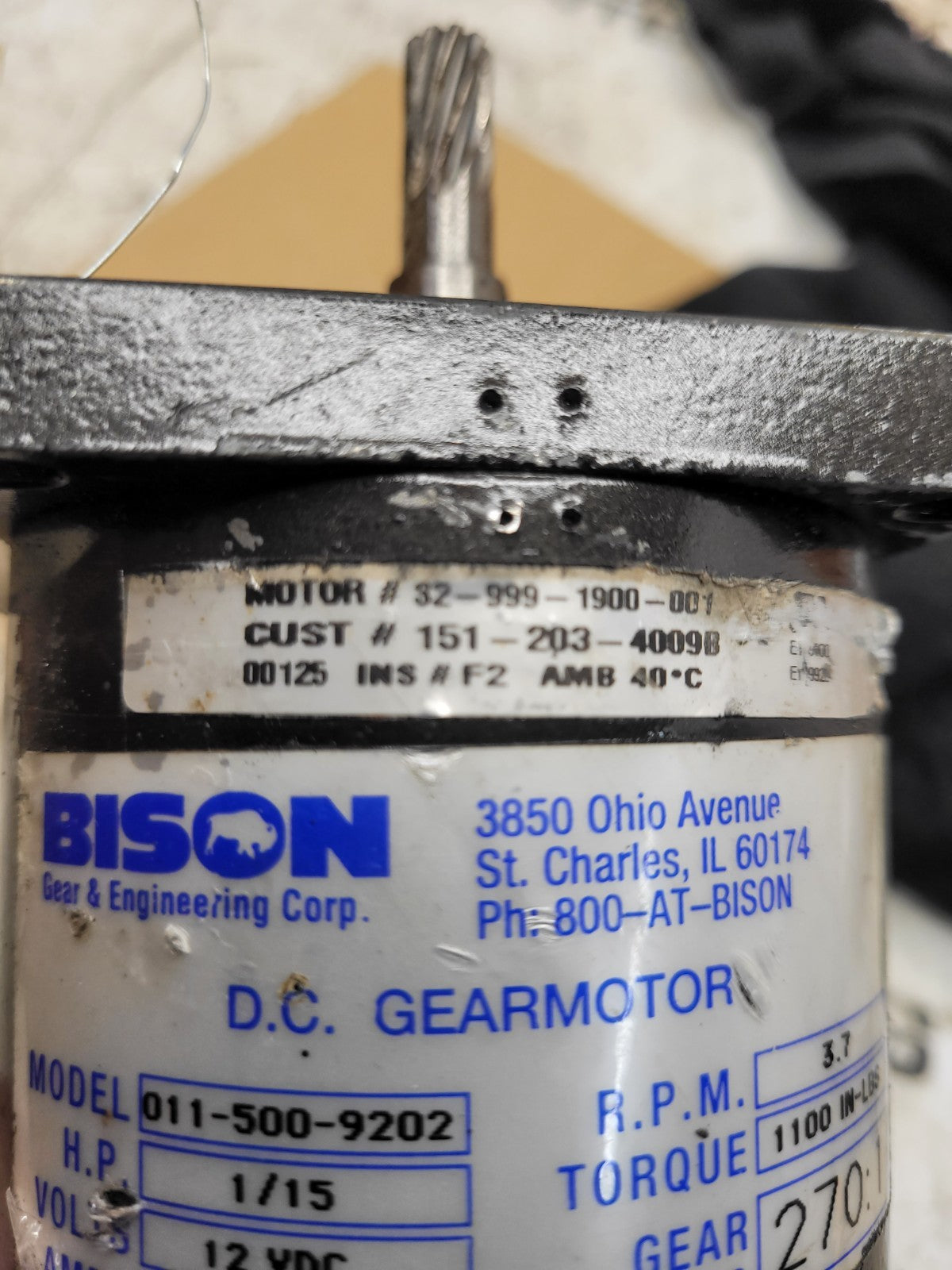 NEW 011-500-9202 BISON GEAR MOTOR 1/15 HP 12 VDC 7.2A 3.7RPM 1100 INLBS