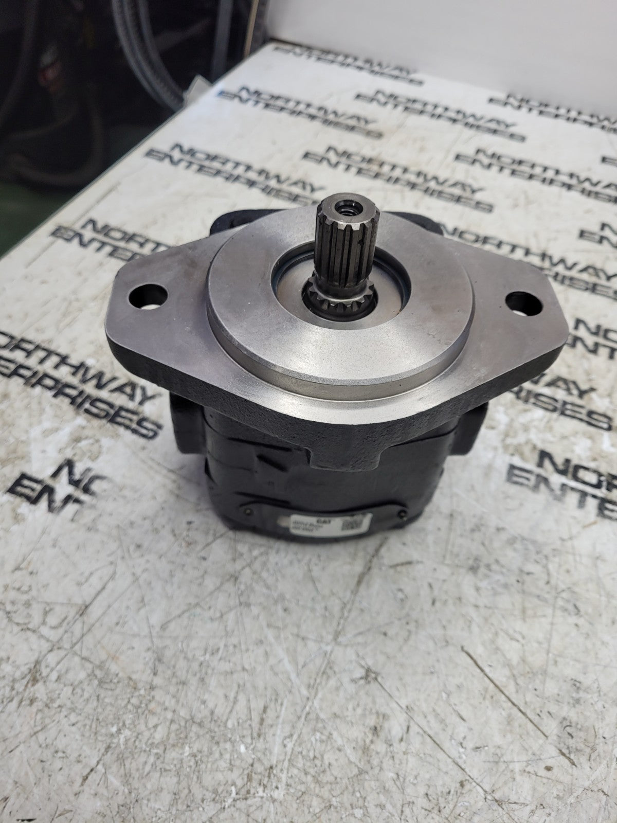 NEW 205-9396: 13 Teeth Spline Gear Motor GENUINE CATERPILLAR