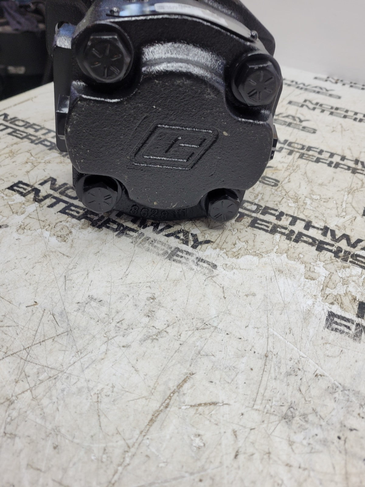 NEW 205-9396: 13 Teeth Spline Gear Motor GENUINE CATERPILLAR