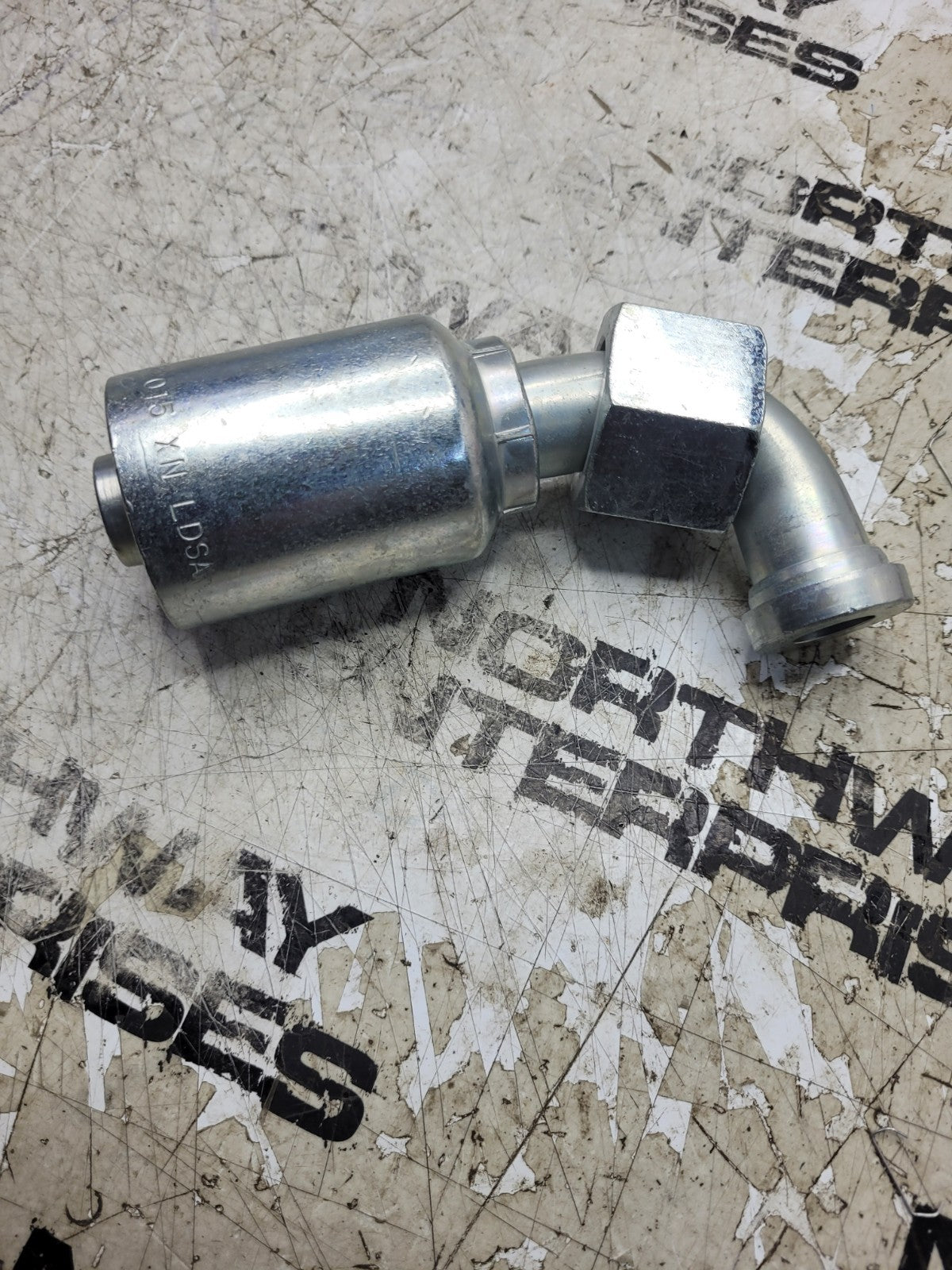 10PC LOT - 432-2015 4322015 #12 FORS X #12 BARB 90 swivel hydraulic fitting