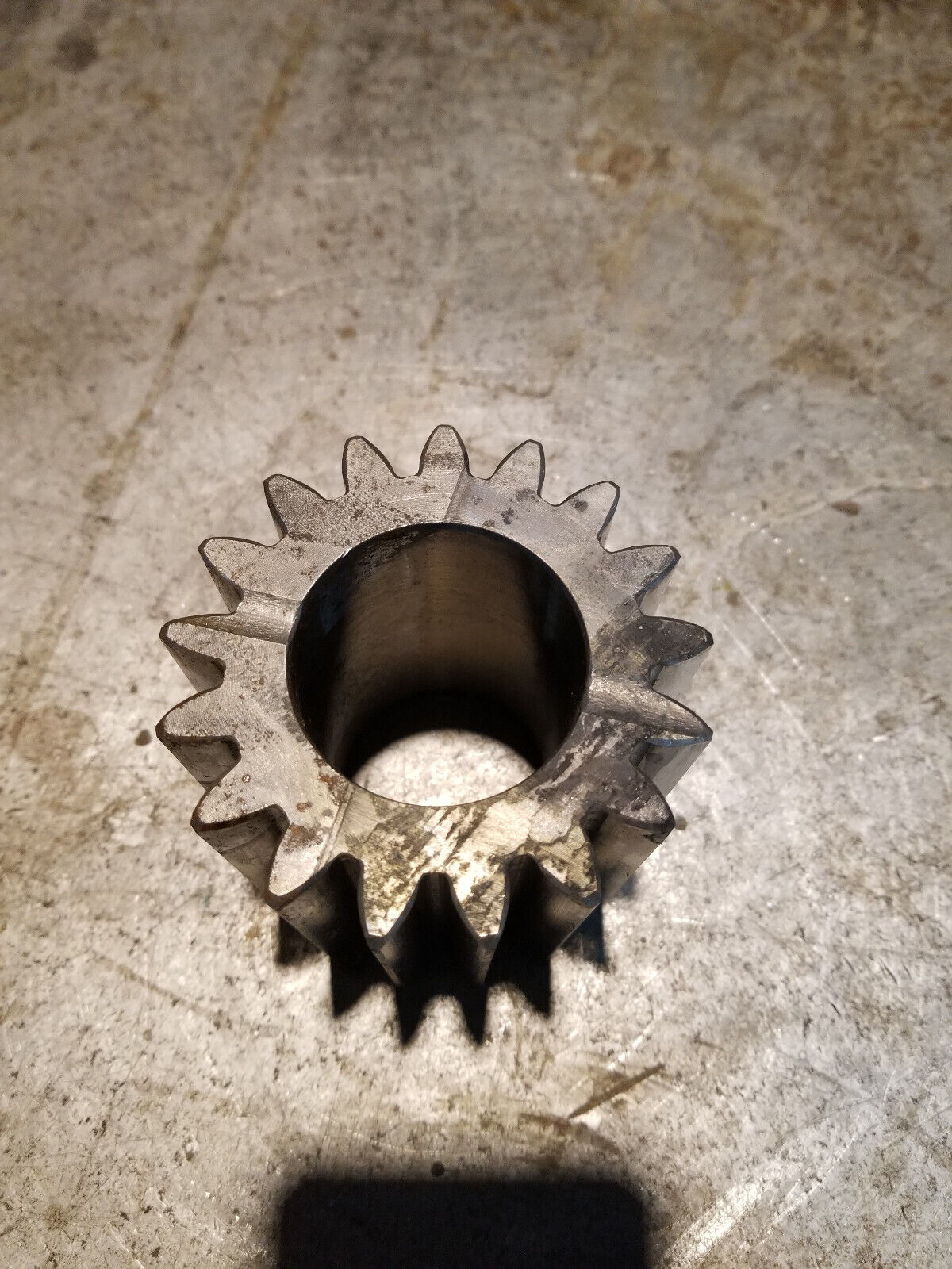 JOHN DEERE T53993 - GEAR