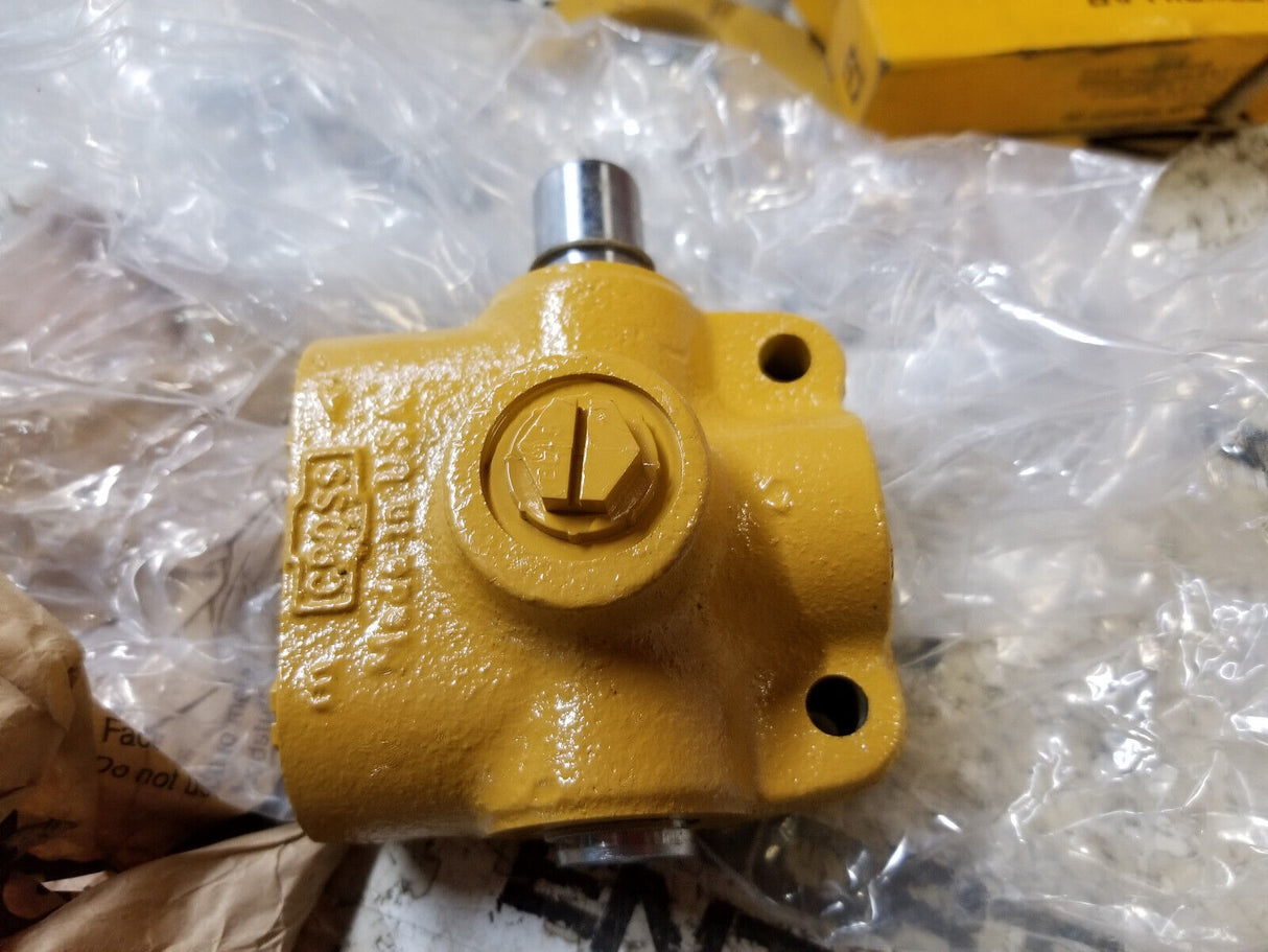 3T-1078 CATERPILLAR VALVE ASSEMBLY 3T1078 3/8" - 16 Brake Valve