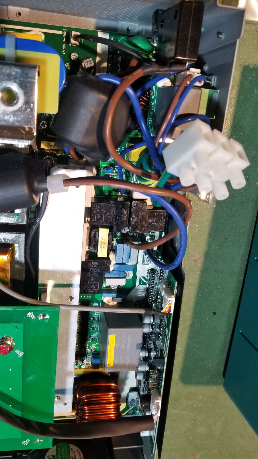 Mastervolt CombiMaster 12v 3000w 160a 120v 35513000 FOR PARTS