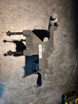 68444255AA 5523649 FUEL FILTER HOUSING BRACKET