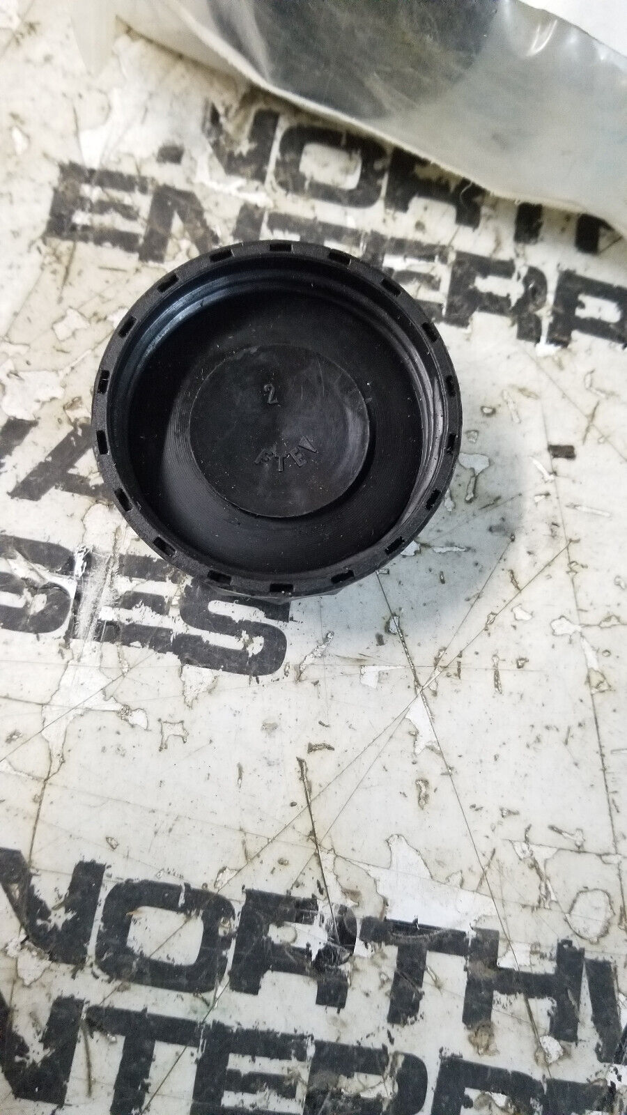 11996160 VOLVO BRAKE FLUID COVER VOE11996160