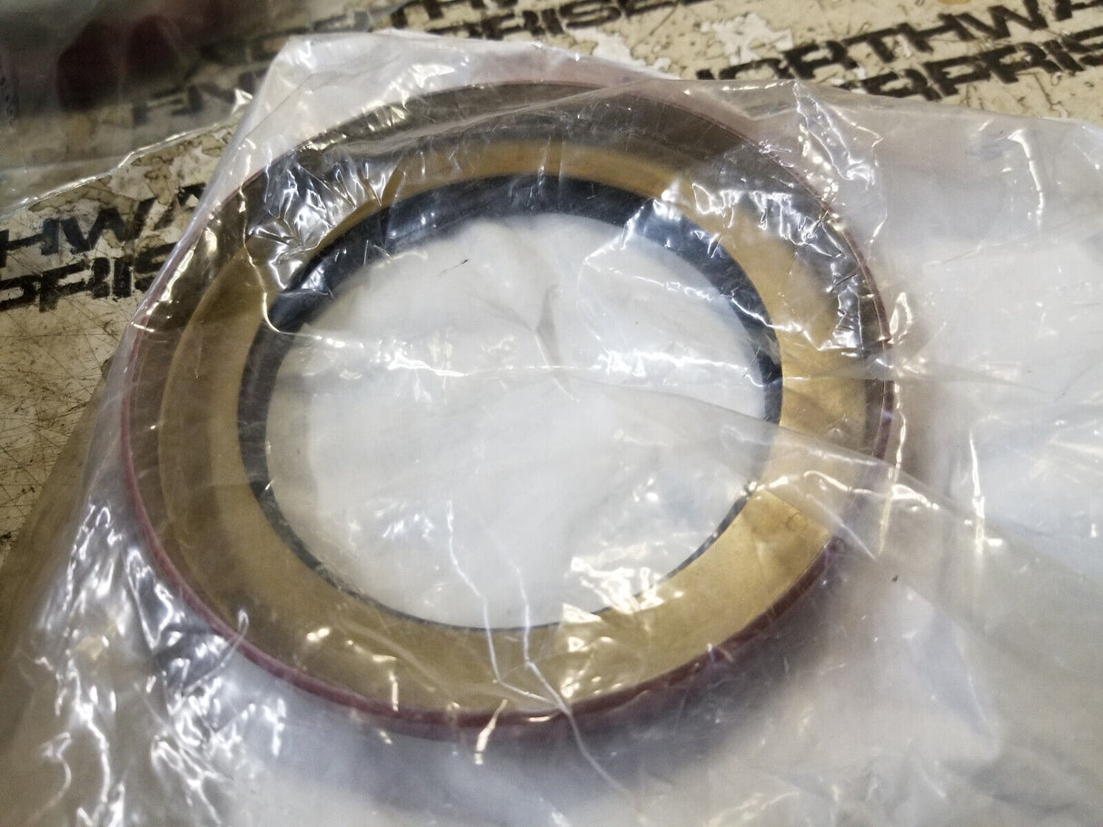 LOT OF 2PC Total Source 44538, HY44538 Oil Seal fits Hyster