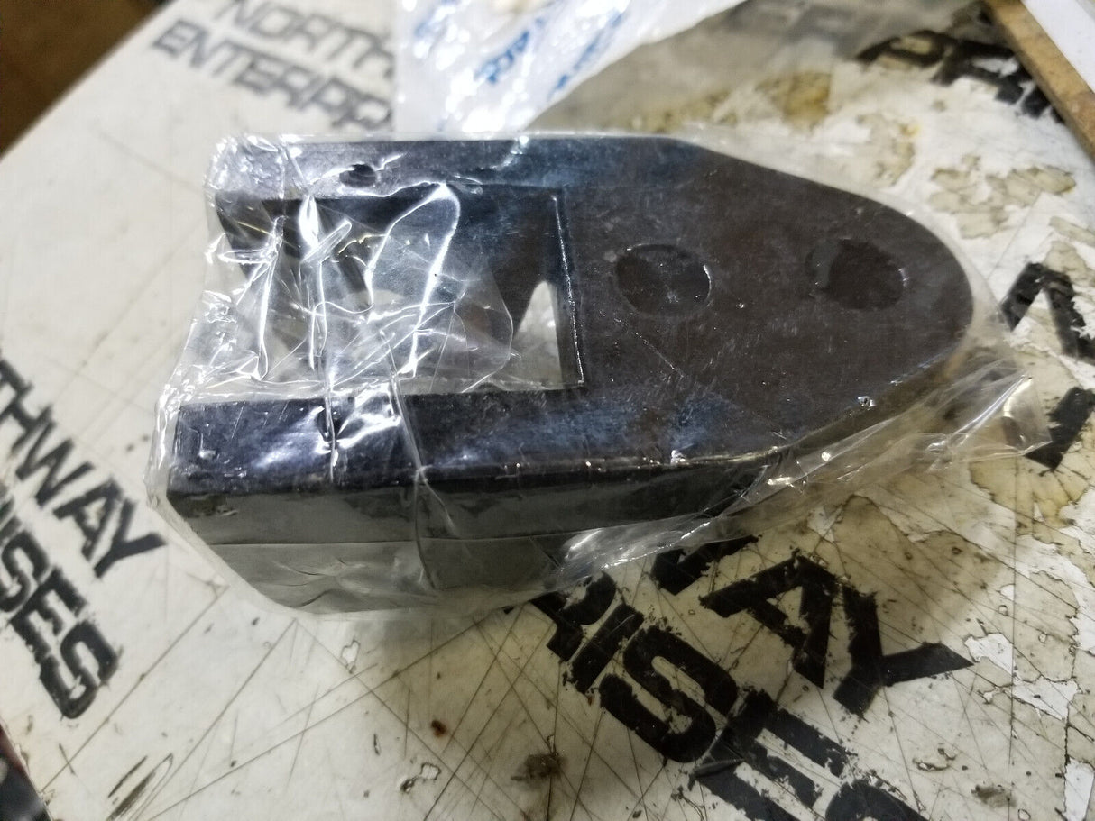 YT520045166 520045166 : Bracket For Yale