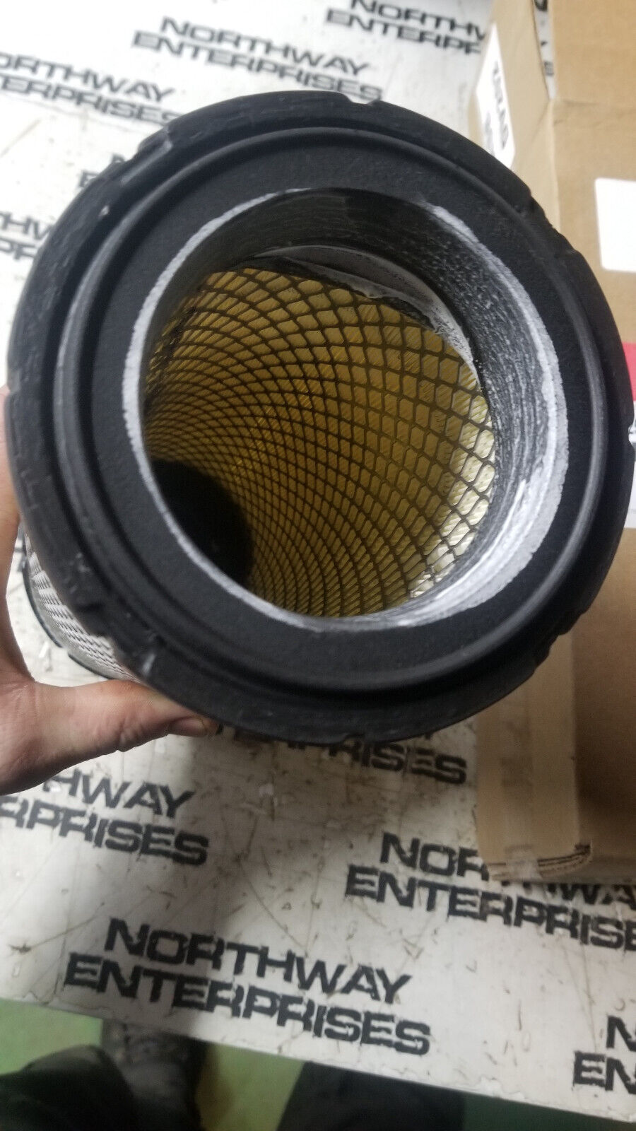 FLEETGUARD AF25553 AIR FILTER
