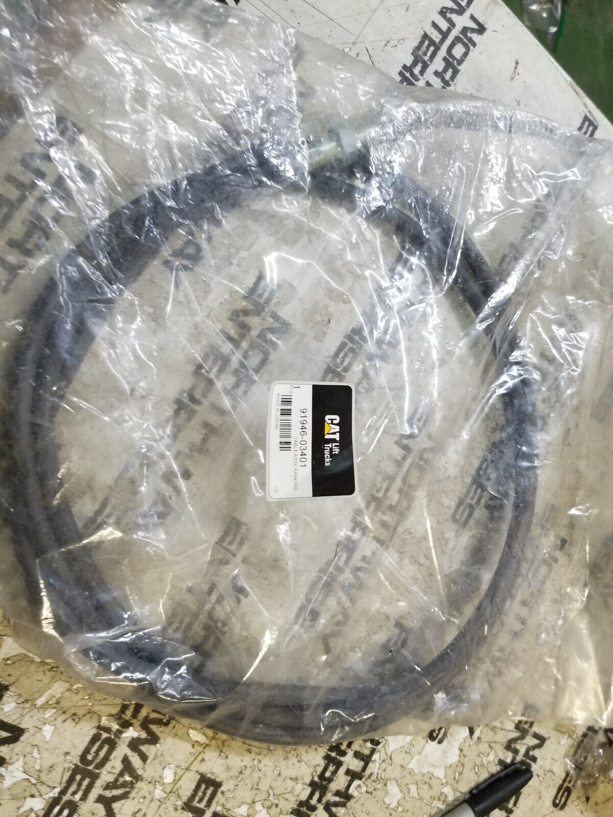 Caterpillar 91946-03401, RH PARKING BRAKE CABLE 91946 03401