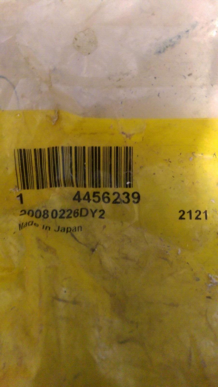 4456239 JOHN DEERE Left Hand Window Stopper