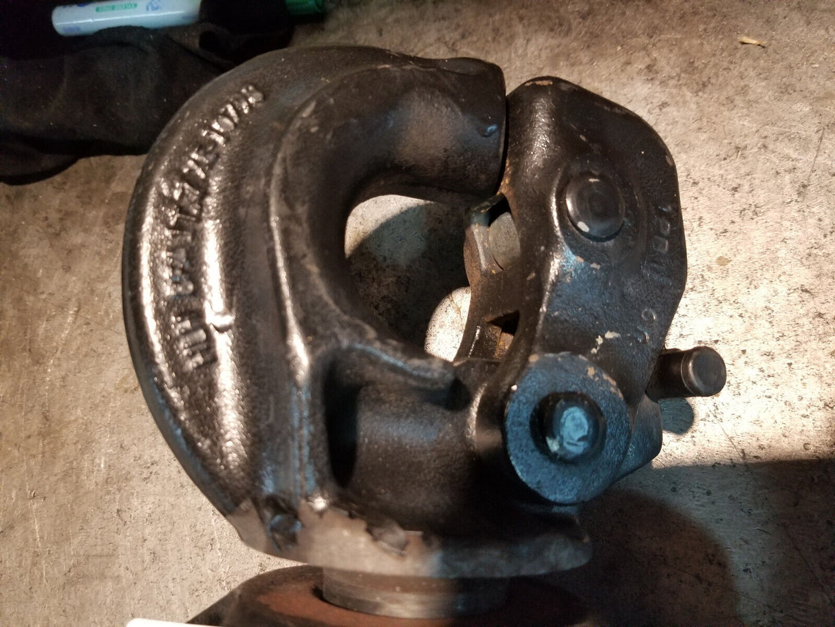 PH-30SA-S11819 SAF-HOLLAND - HOLLAND FIFTH WHEEL PINTLE HOOK ASSEMBLY 30,000LB