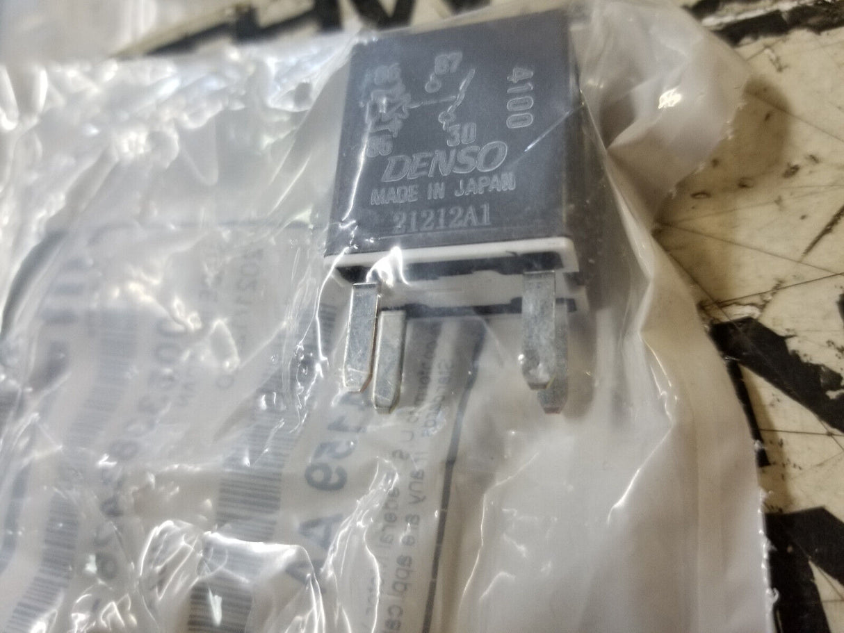Mopar Micro Relay - 68244159AA 2014-2023 Jeep Cherokee 0053383426