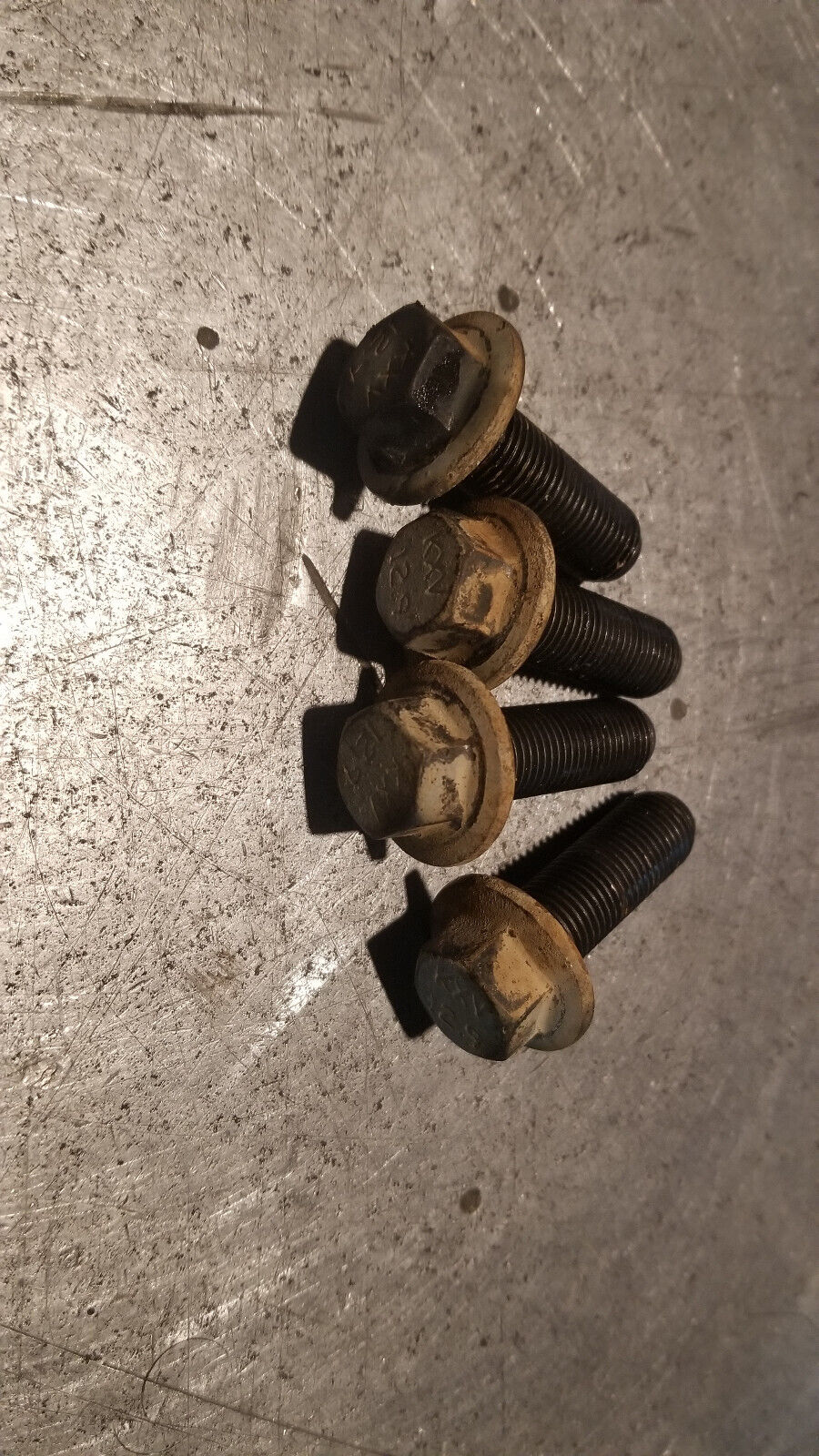 03-07 5.9L Cummins Harmonic Balancer Bolts