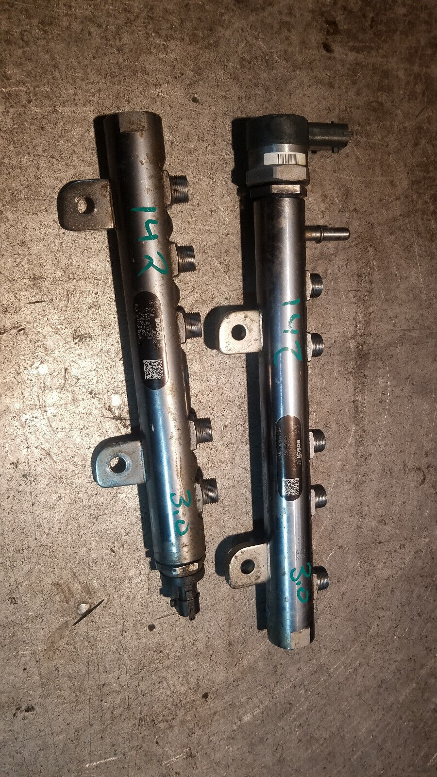 0445216050 0445216044 0281006209 2014-2019 3.0L EcoDiesel FUEL RAILS  ref142