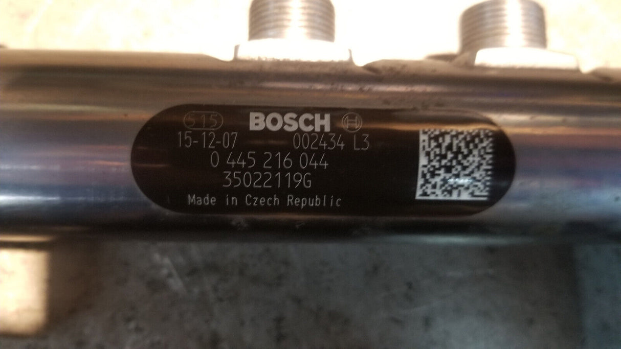 0445216050 0445216044 0281006209 2014-2019 3.0L EcoDiesel FUEL RAILS  ref142