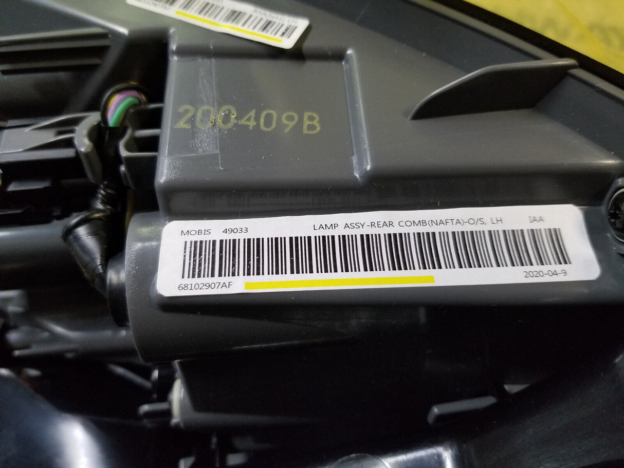 2014-18 Jeep Cherokee Lt Outer Tailight OEM Mopar 68102907AF