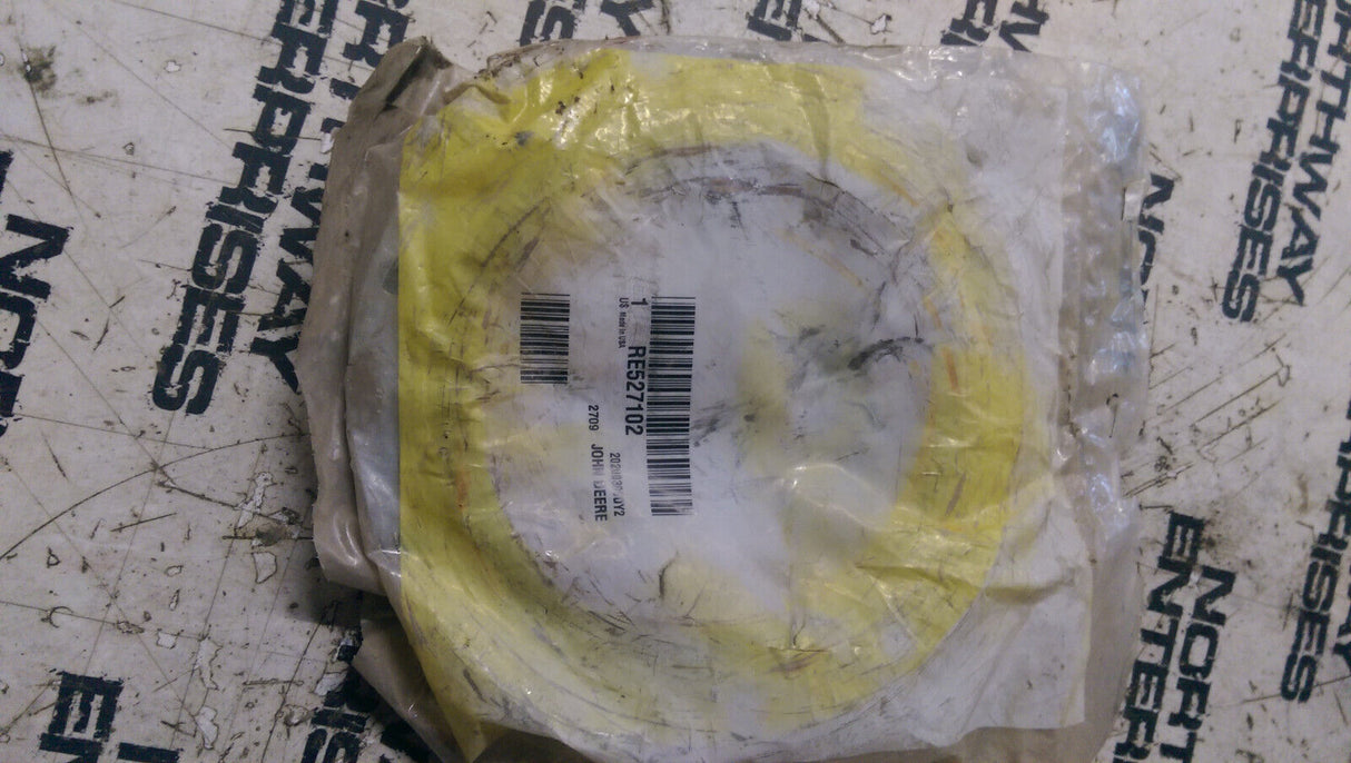 RE527102 John Deere Crankshaft Seal