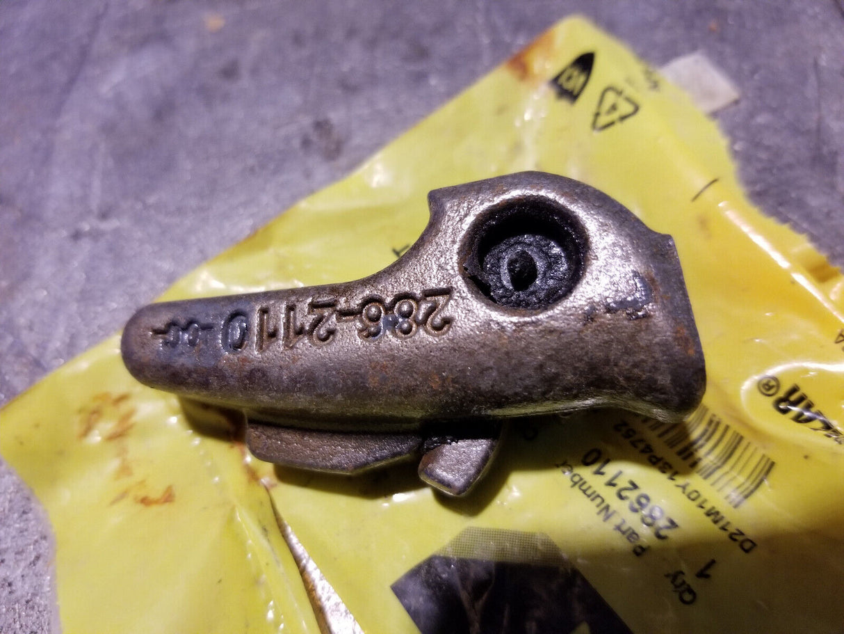 286-2110 CATERPILLAR RETAINER 2862110