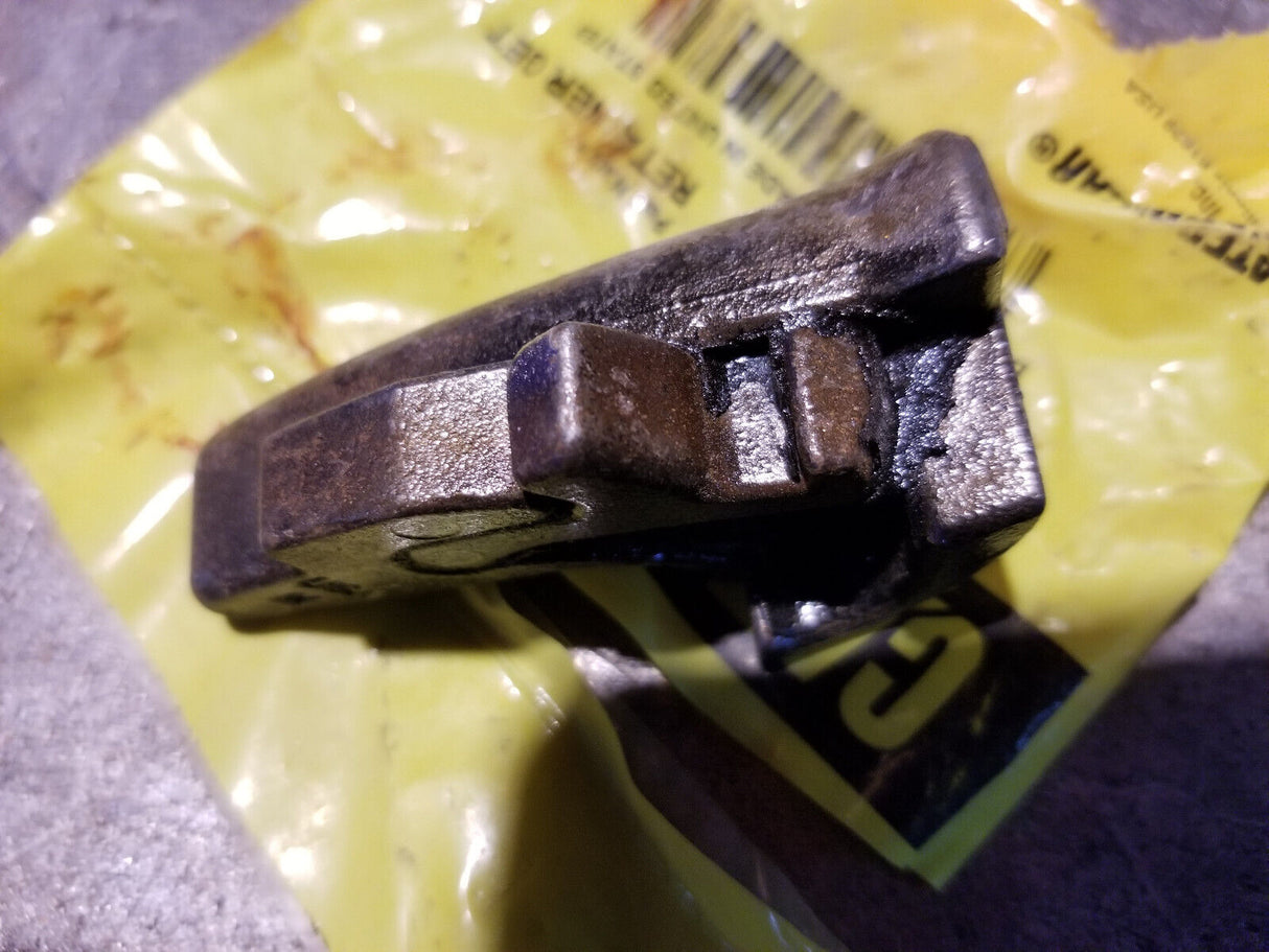 286-2110 CATERPILLAR RETAINER 2862110