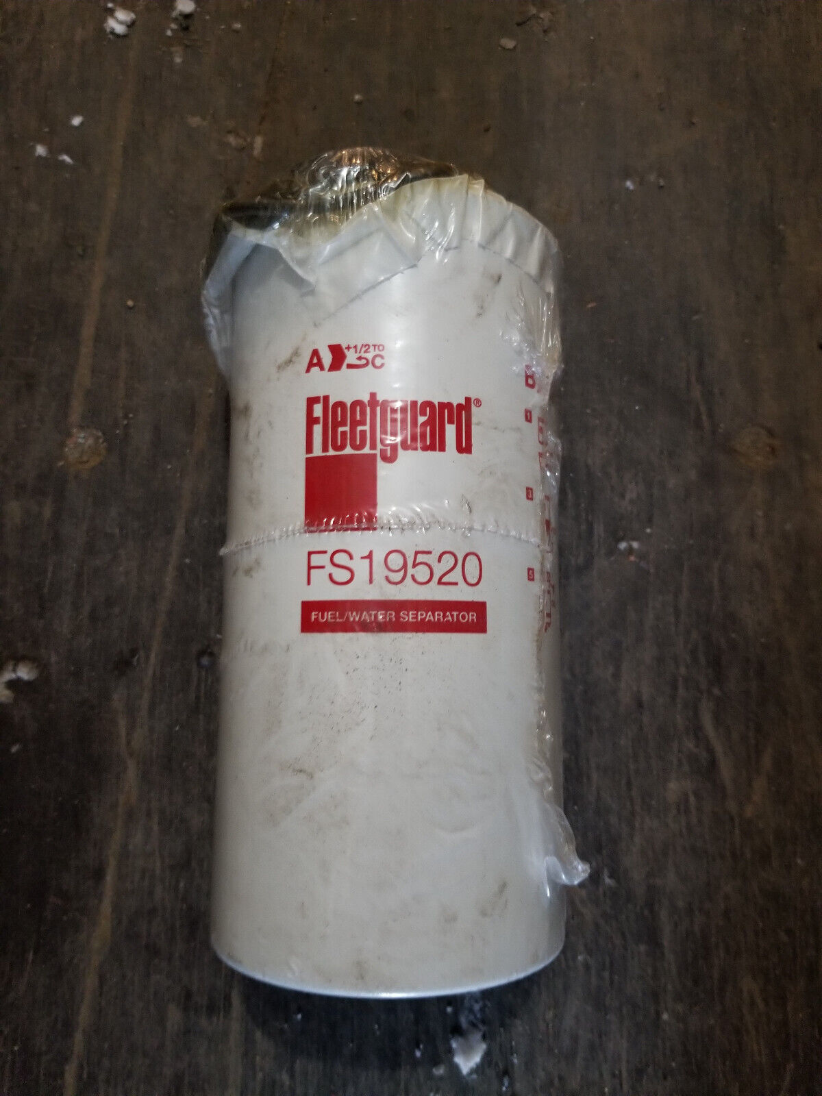 FS19520 FLEETGUARD WATER FUEL SEPARATOR