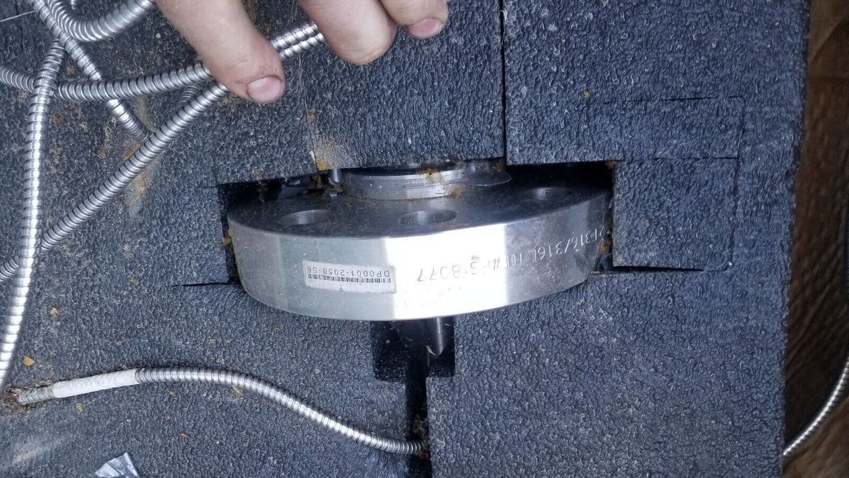 ROSEMOUNT 3051C PRESSURE TRANSMITTER AND 2 - FFW FLUSH FLANGED SEAL ASSEMBLY