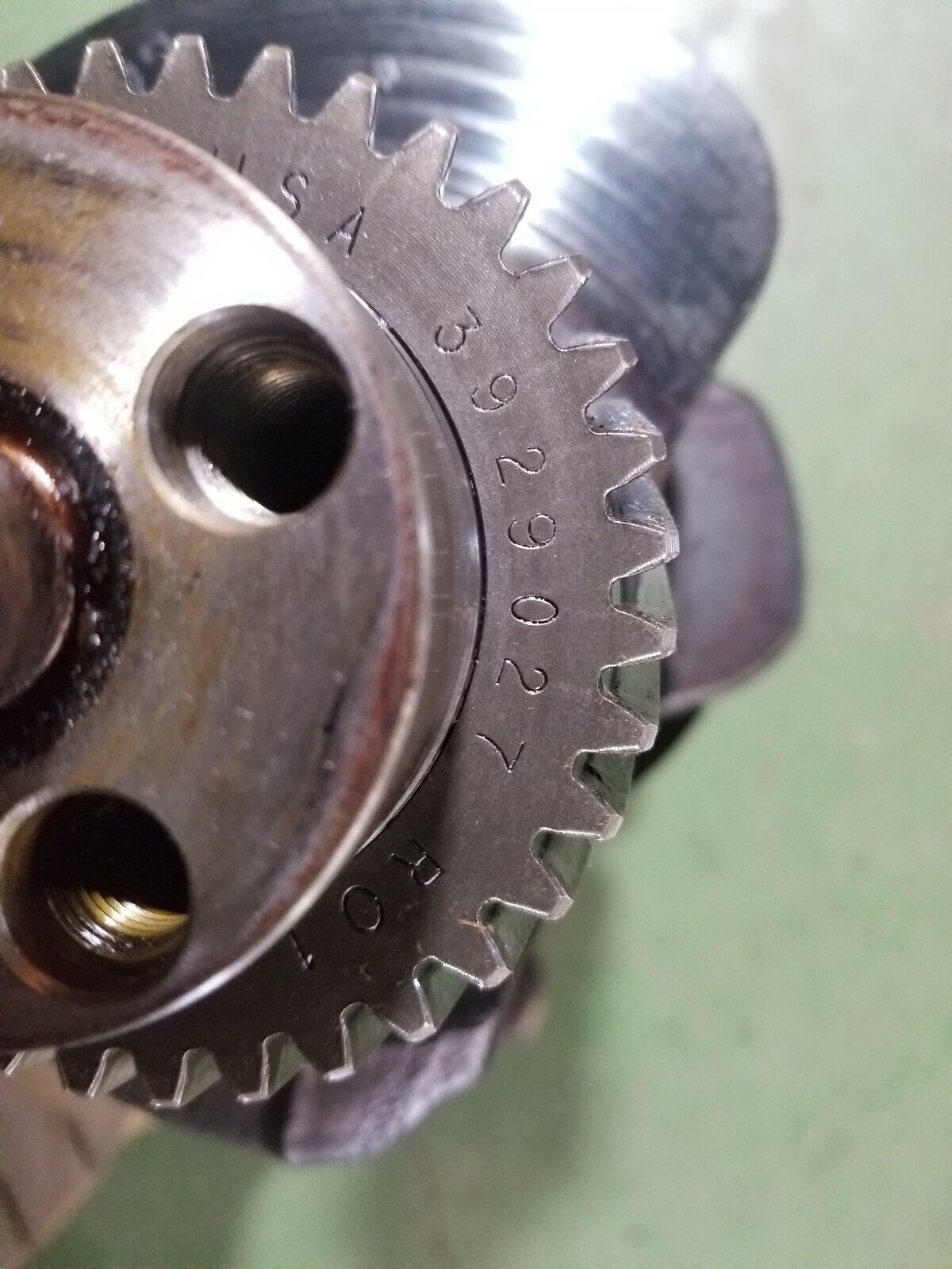 CUMMINS 5.9L USED OEM CRANKSHAFT 98-01 3929037 3929027 ANGLE CUT GEAR