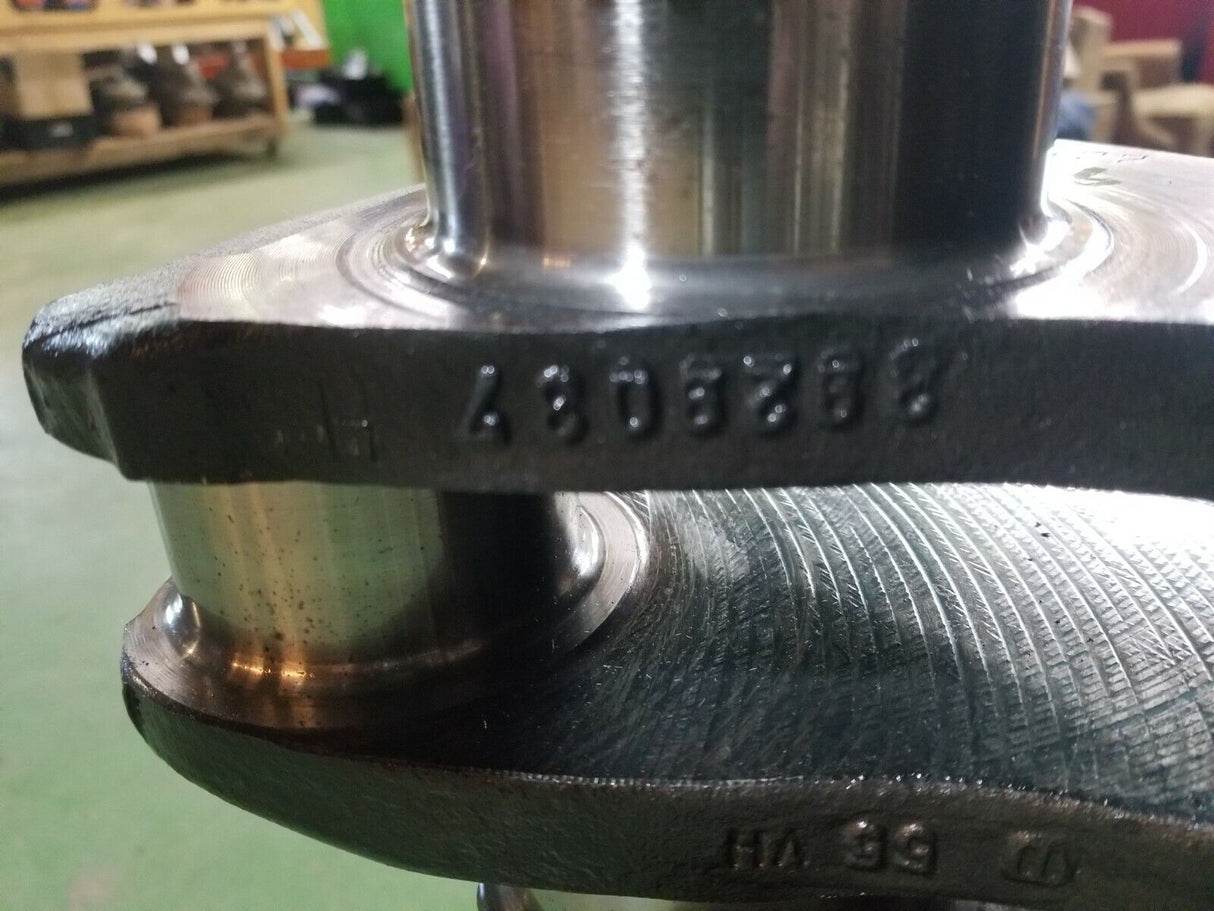 CUMMINS 5.9L USED OEM CRANKSHAFT 98-01 3929037 3929027 ANGLE CUT GEAR