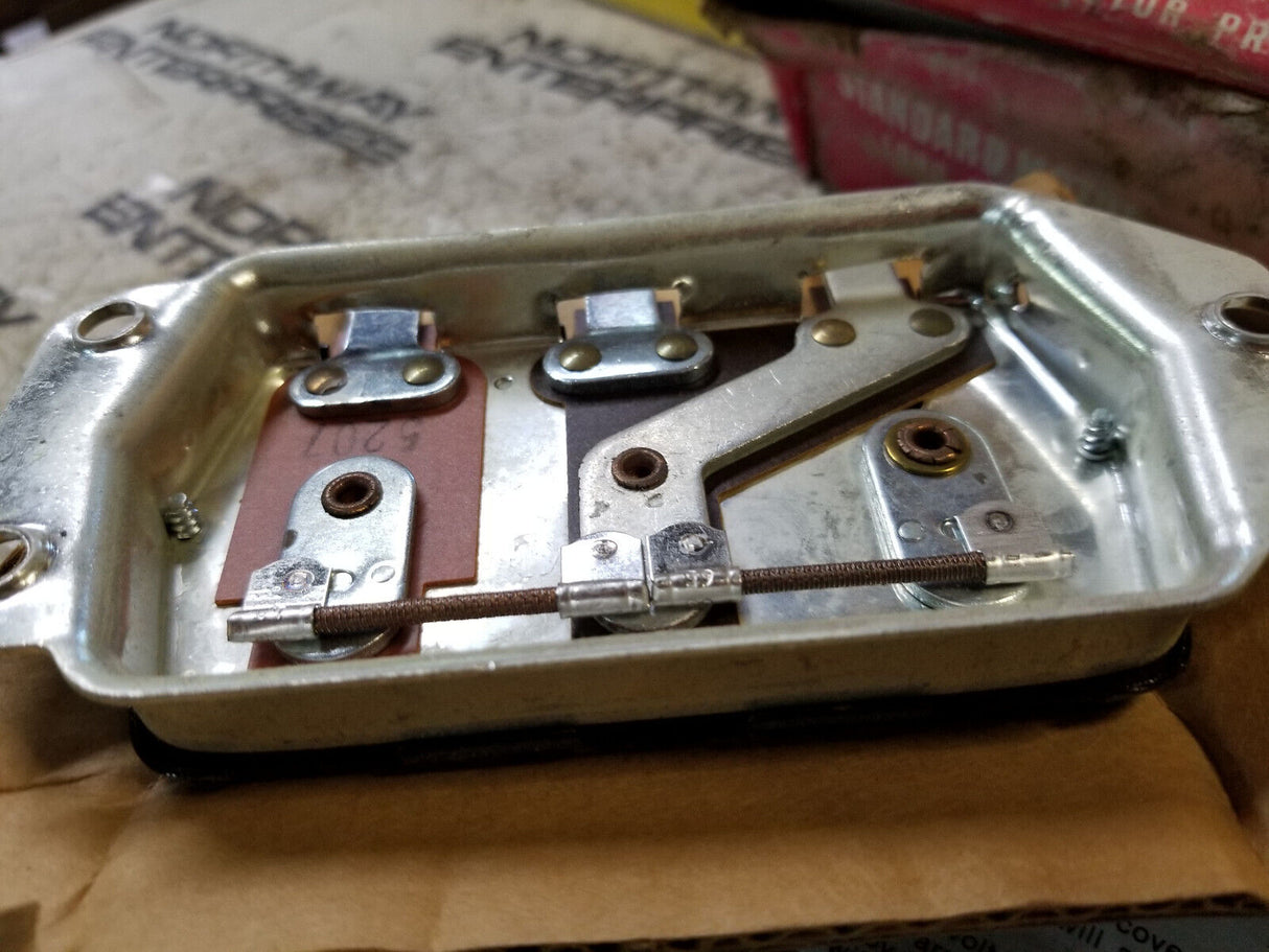 STANDARD VR20 VOLTAGE REGULATOR 12V VR-20